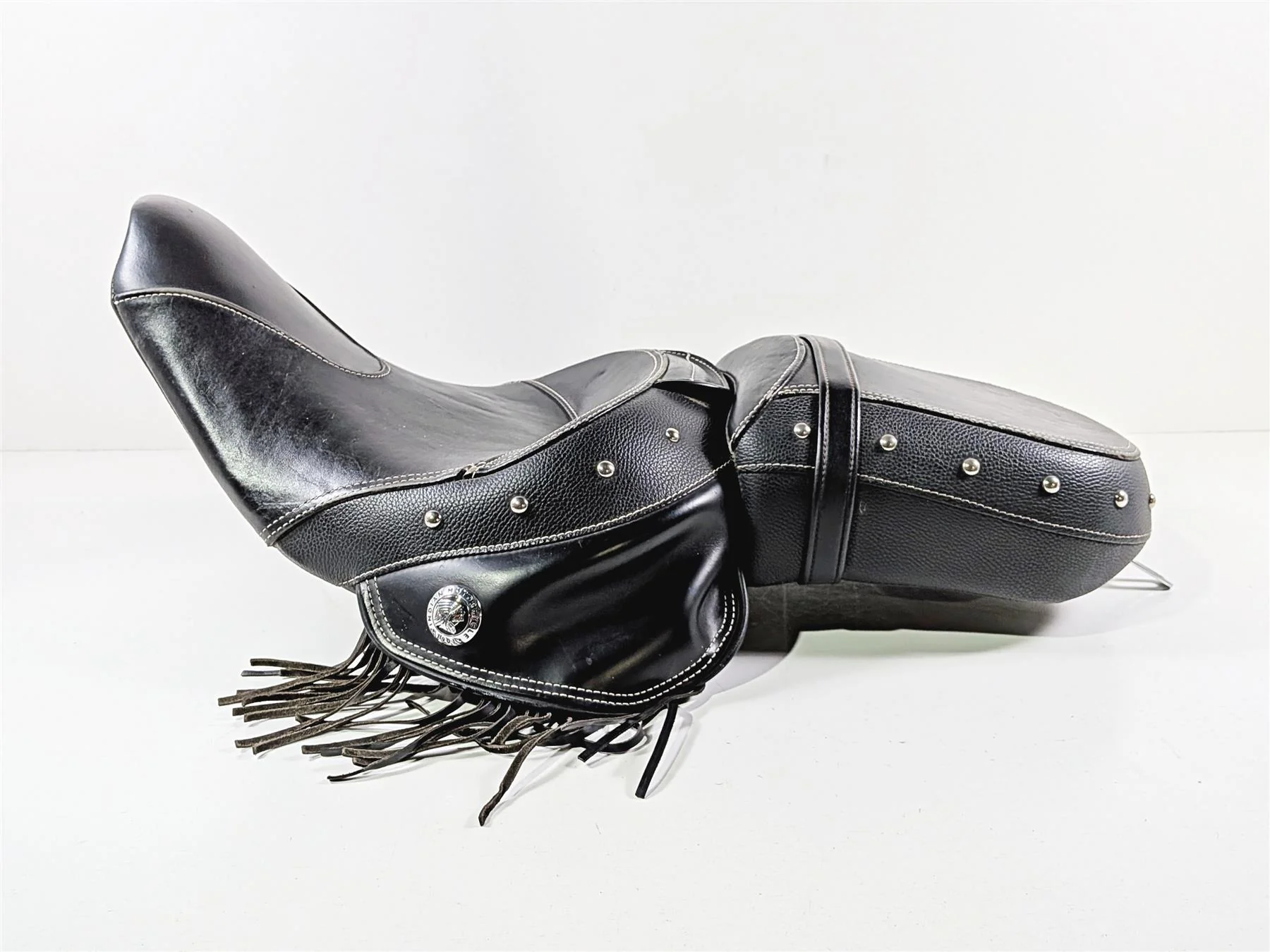 2015 Indian Chieftain Studded Front Driver Rider Seat Set 2205996 - Image 5