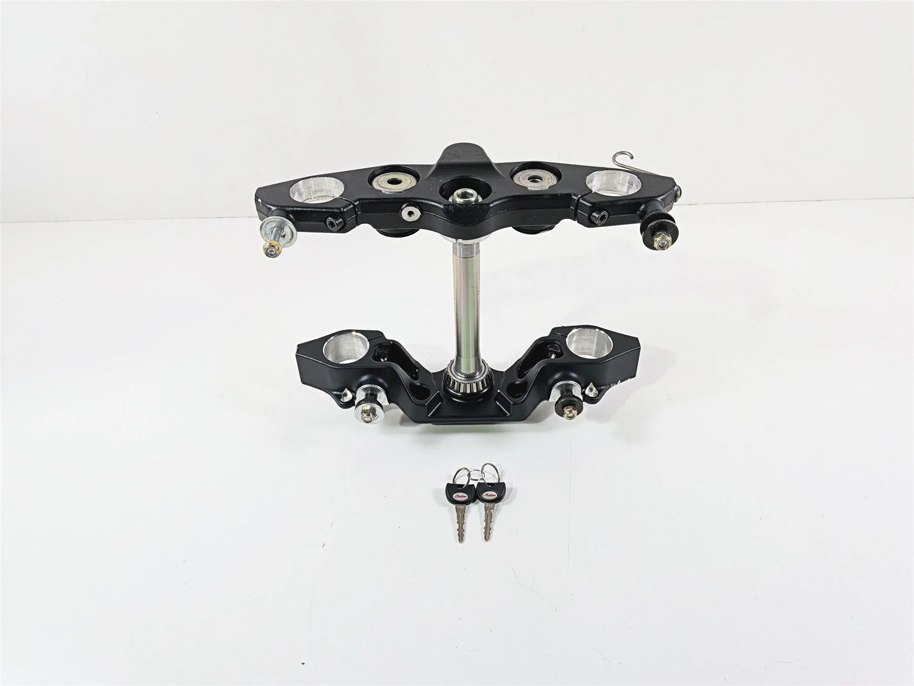 2015 Indian Chieftain Upper & Lower Triple Tree + Lock & Key Set - Read 1824619
