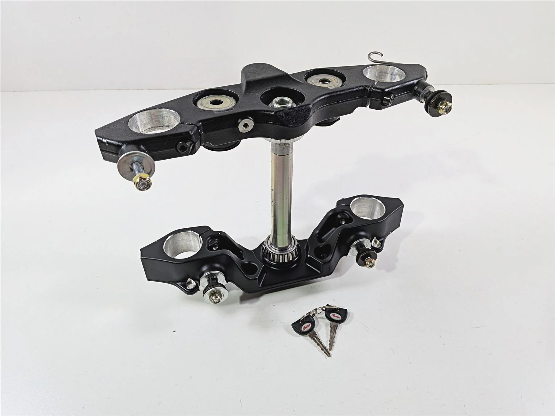 2015 Indian Chieftain Upper & Lower Triple Tree + Lock & Key Set - Read 1824619 - Image 19