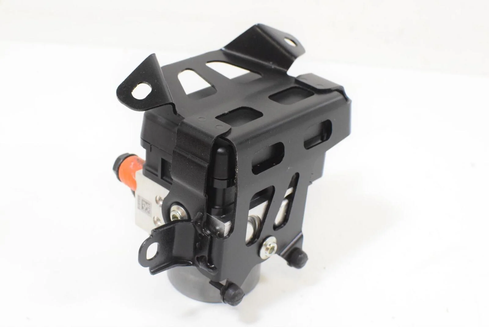 2015 MV Agusta B3 Brutale 800 ABS Module Pressure Pump & Cover 3K Only 8000B9136 - Image 2