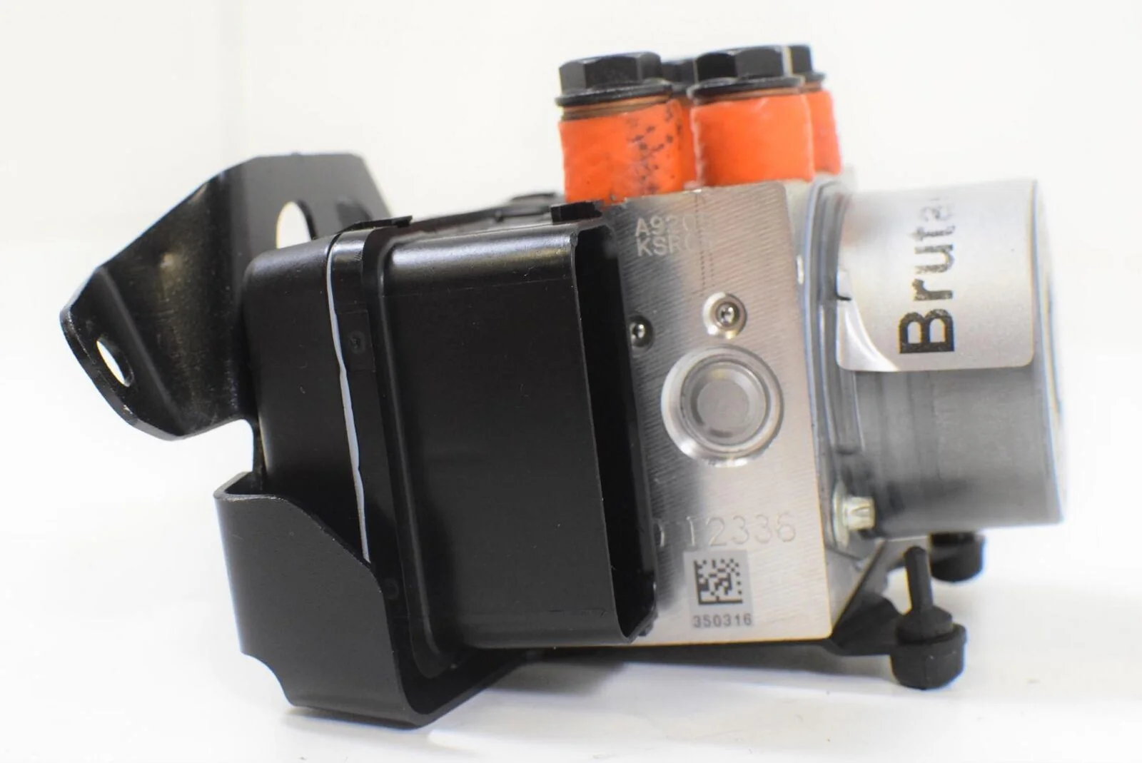 2015 MV Agusta B3 Brutale 800 ABS Module Pressure Pump & Cover 3K Only 8000B9136 - Image 5