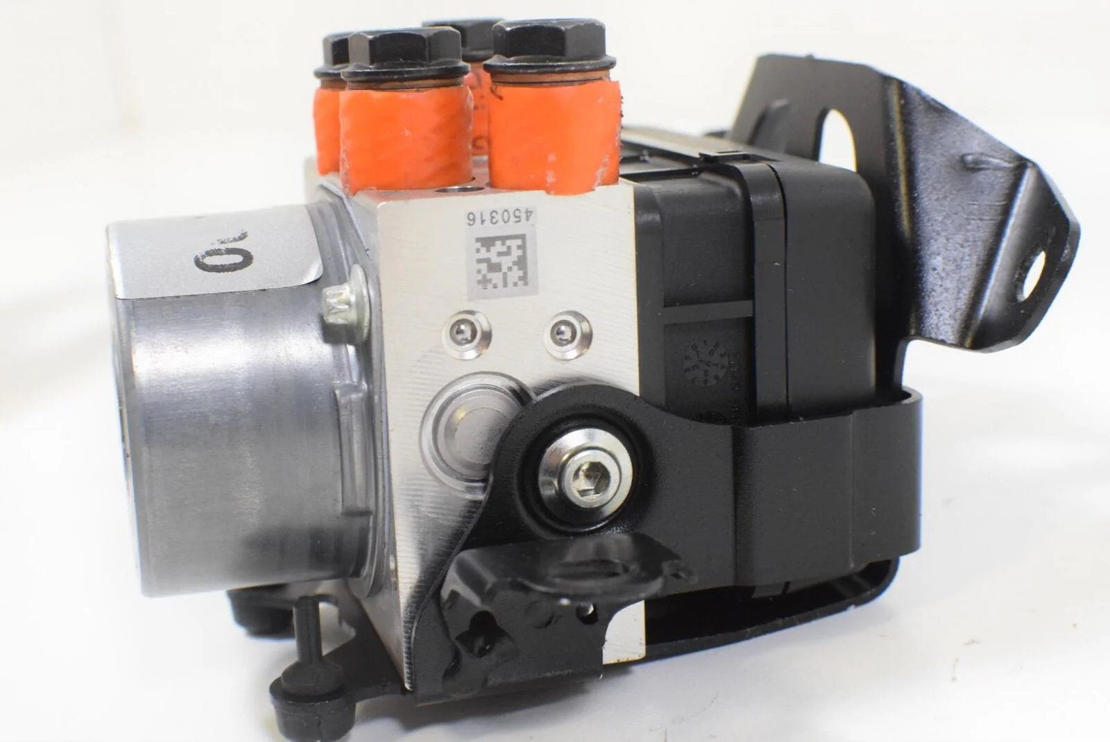 2015 MV Agusta B3 Brutale 800 ABS Module Pressure Pump & Cover 3K Only 8000B9136 - Image 8