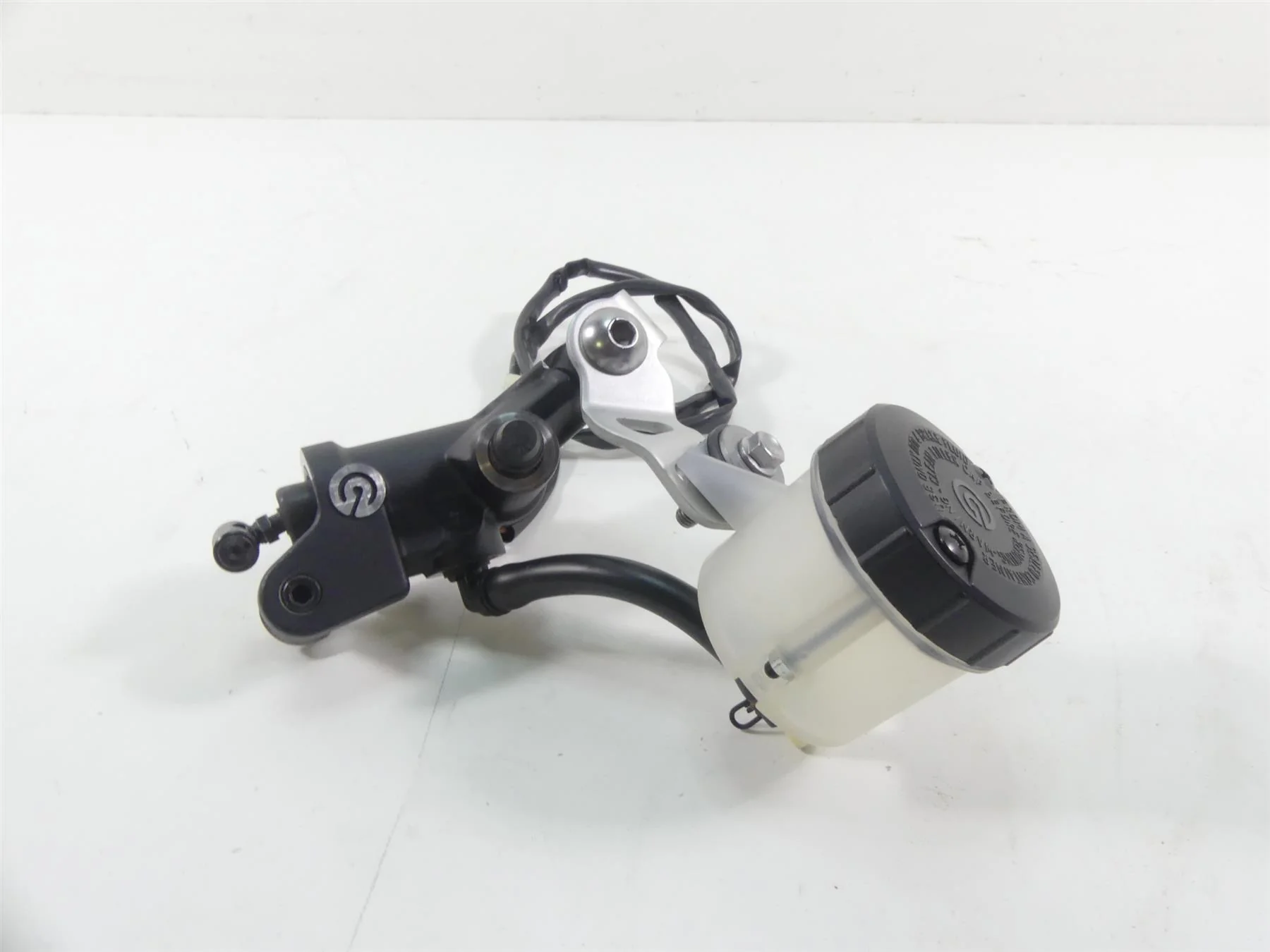 2015 Triumph 1050 Speed Triple R Front Brembo Radial Brake Master Cylin T2024850 - Image 2