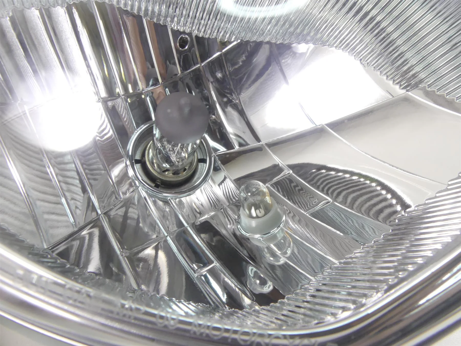 2015 Triumph 1050 Speed Triple R Headlight Head Light Lamp Lens Set T2701952 - Image 6