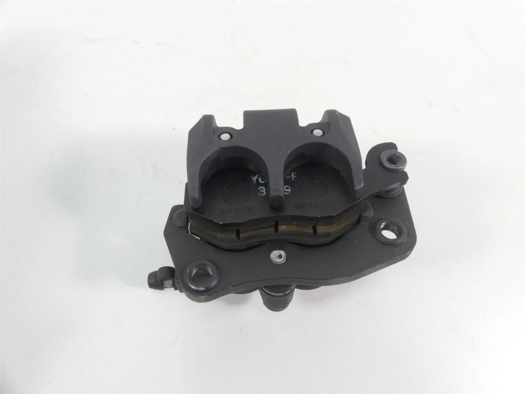 2015 Triumph 1050 Speed Triple R Rear Brake Caliper & Pads T2023052 - Image 2
