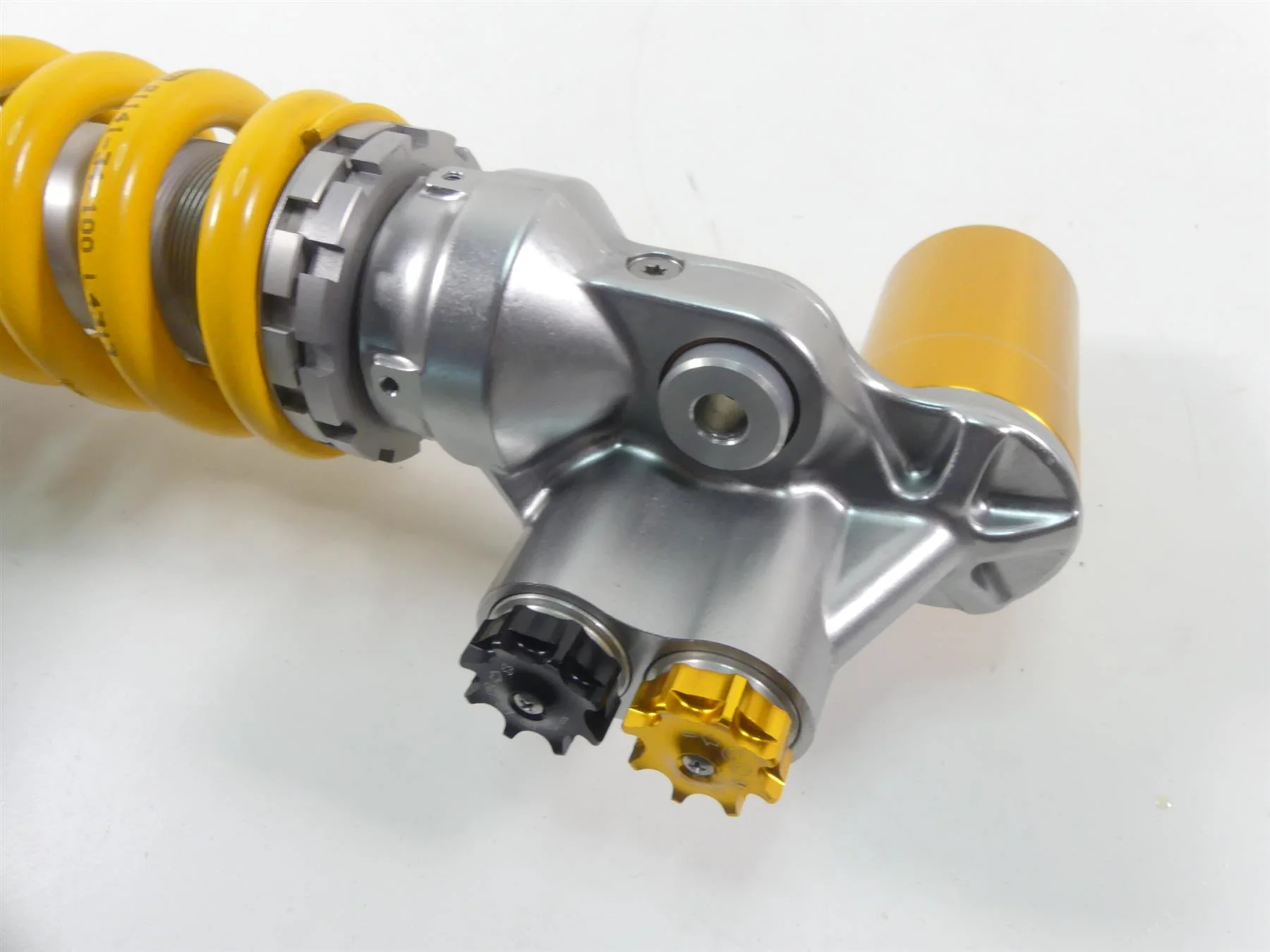 2015 Triumph 1050 Speed Triple R Rear Ohlins TTX Damper Shock T2050156 - Image 2