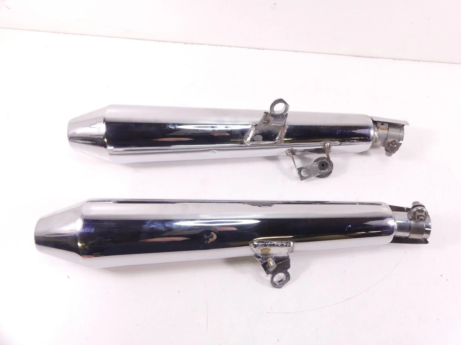 2015 Triumph Thruxton 900 EFI Exhaust Muffler Silencer Pipes T2206452 - Image 6