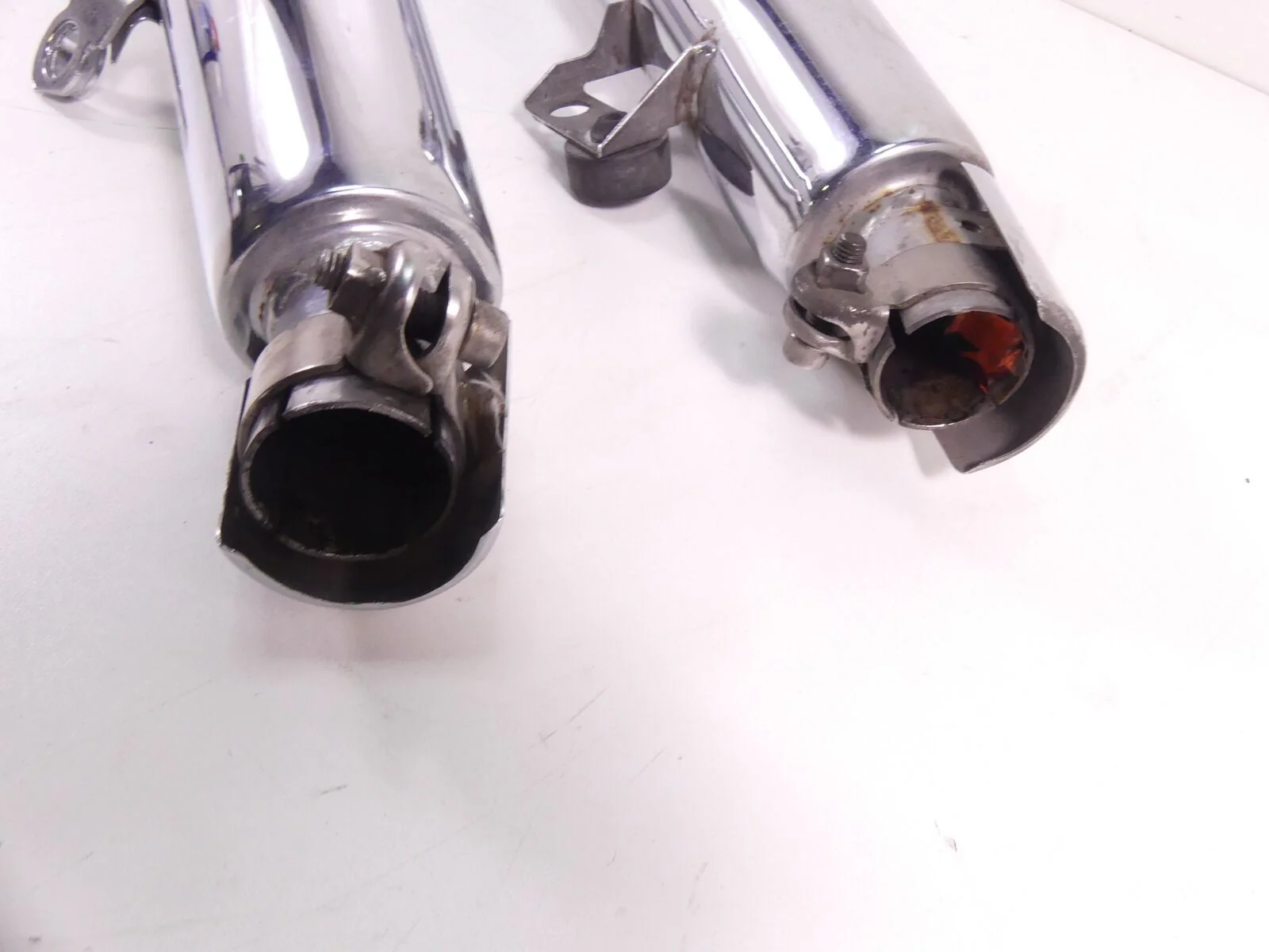 2015 Triumph Thruxton 900 EFI Exhaust Muffler Silencer Pipes T2206452 - Image 7