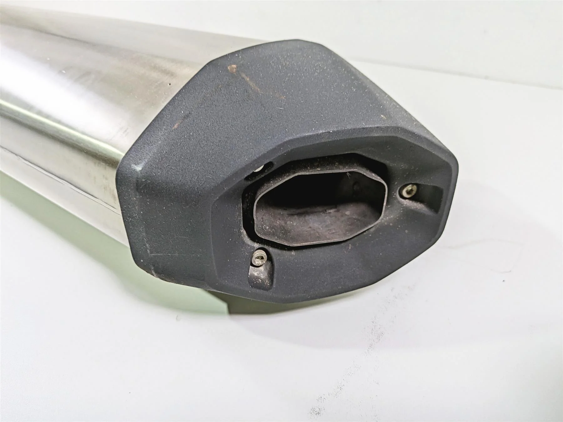 2015 Triumph Tiger Explorer XC Exhaust Pipe Muffler Silencer T2205454 - Image 11