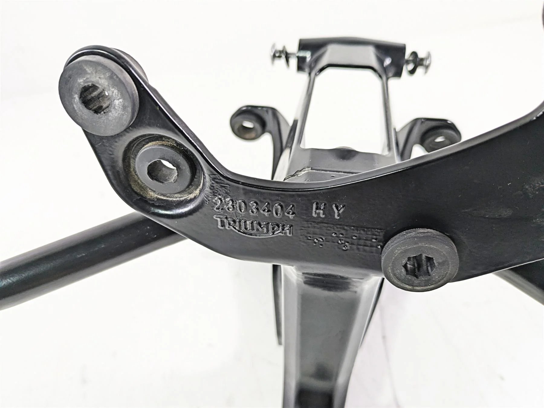 2015 Triumph Tiger Explorer XC Gauges Cockpit Stay Holder T2303404 - Image 8