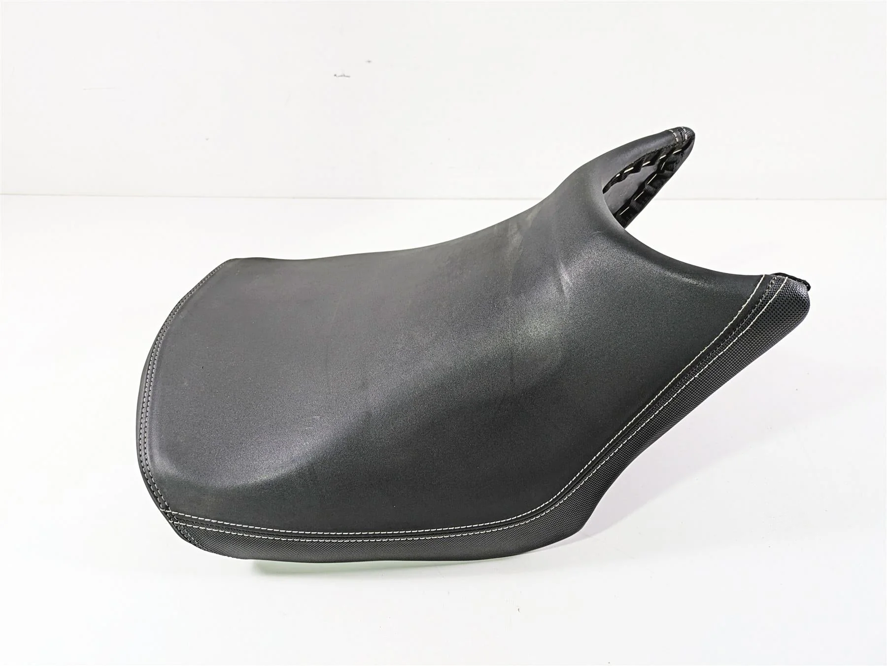 2015 Triumph Tiger Explorer XC Heated Front Rider Seat Saddle T2308140 - Image 3