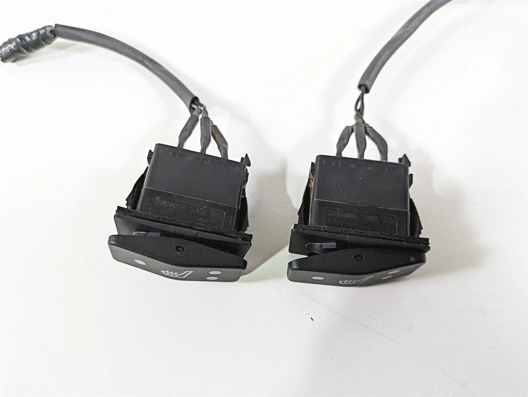 2015 Triumph Tiger Explorer XC Heated Seat Heater Switch Set - Image 7