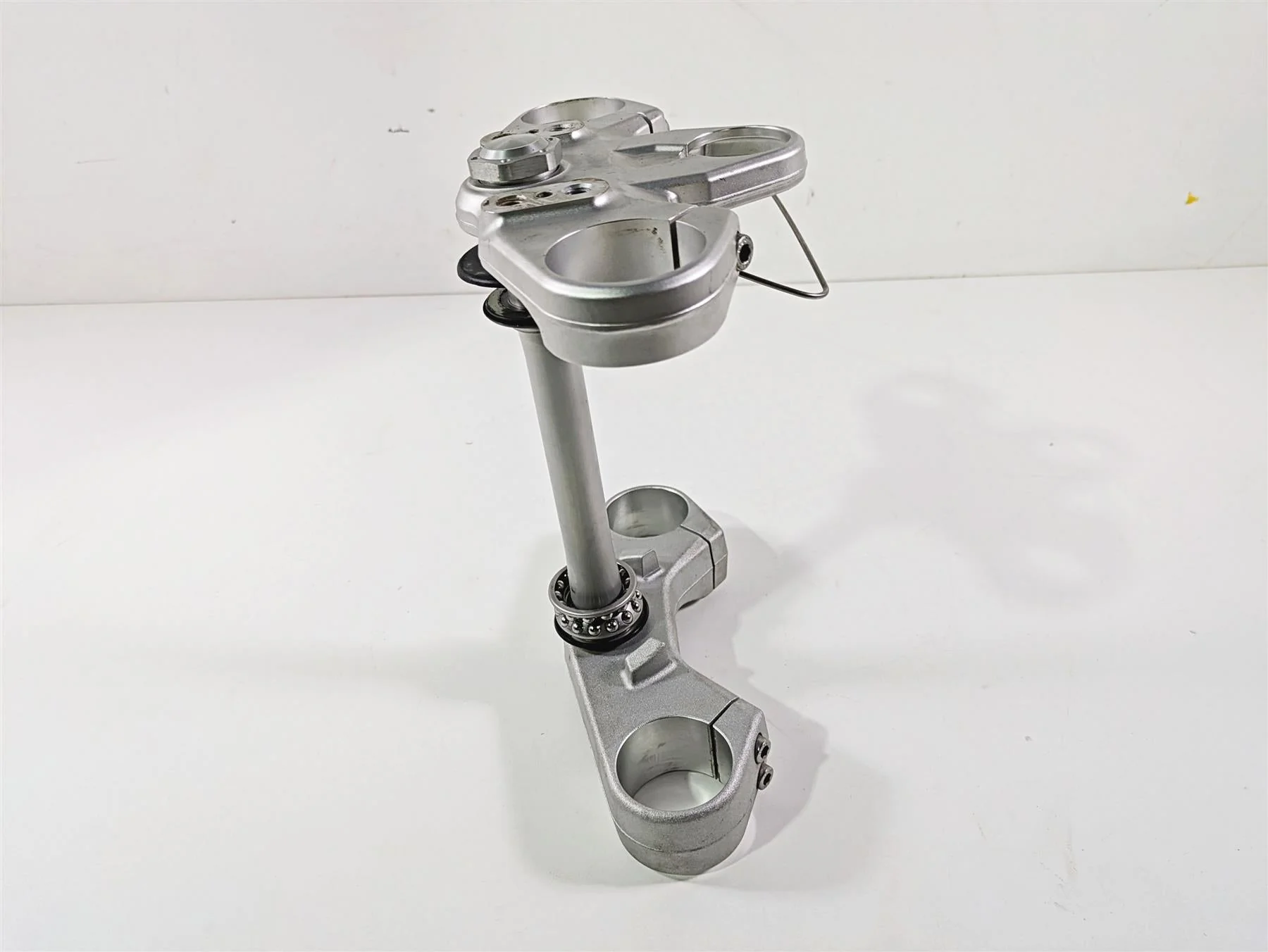 2015 Triumph Tiger Explorer XC Lower Upper Triple Tree Set T2041550 T2041622 - Image 4