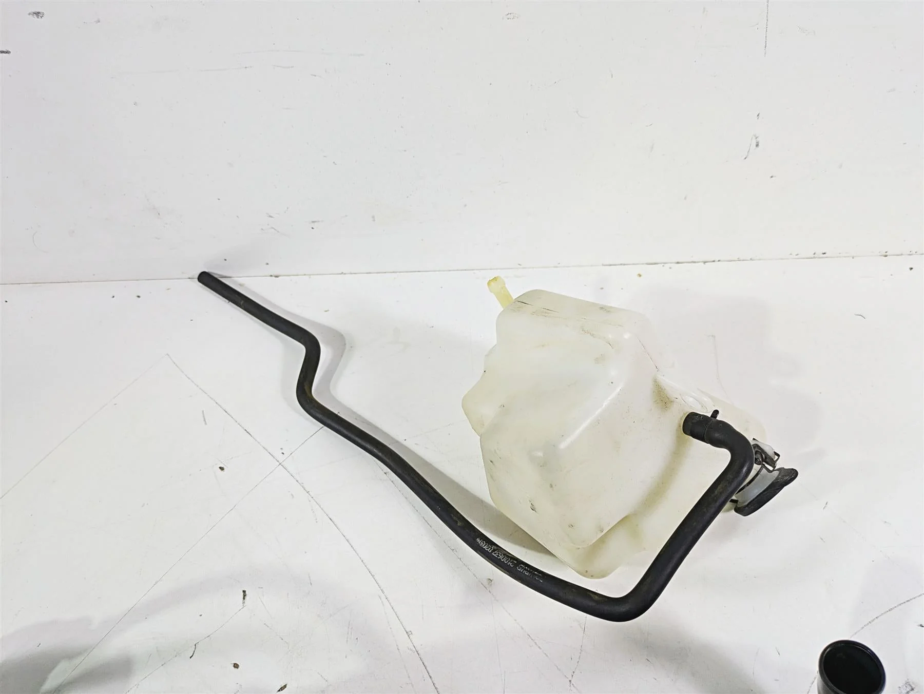 2015 Triumph Tiger Explorer XC Radiator Fan Reservoir Hoses Set T2100854 - Image 2
