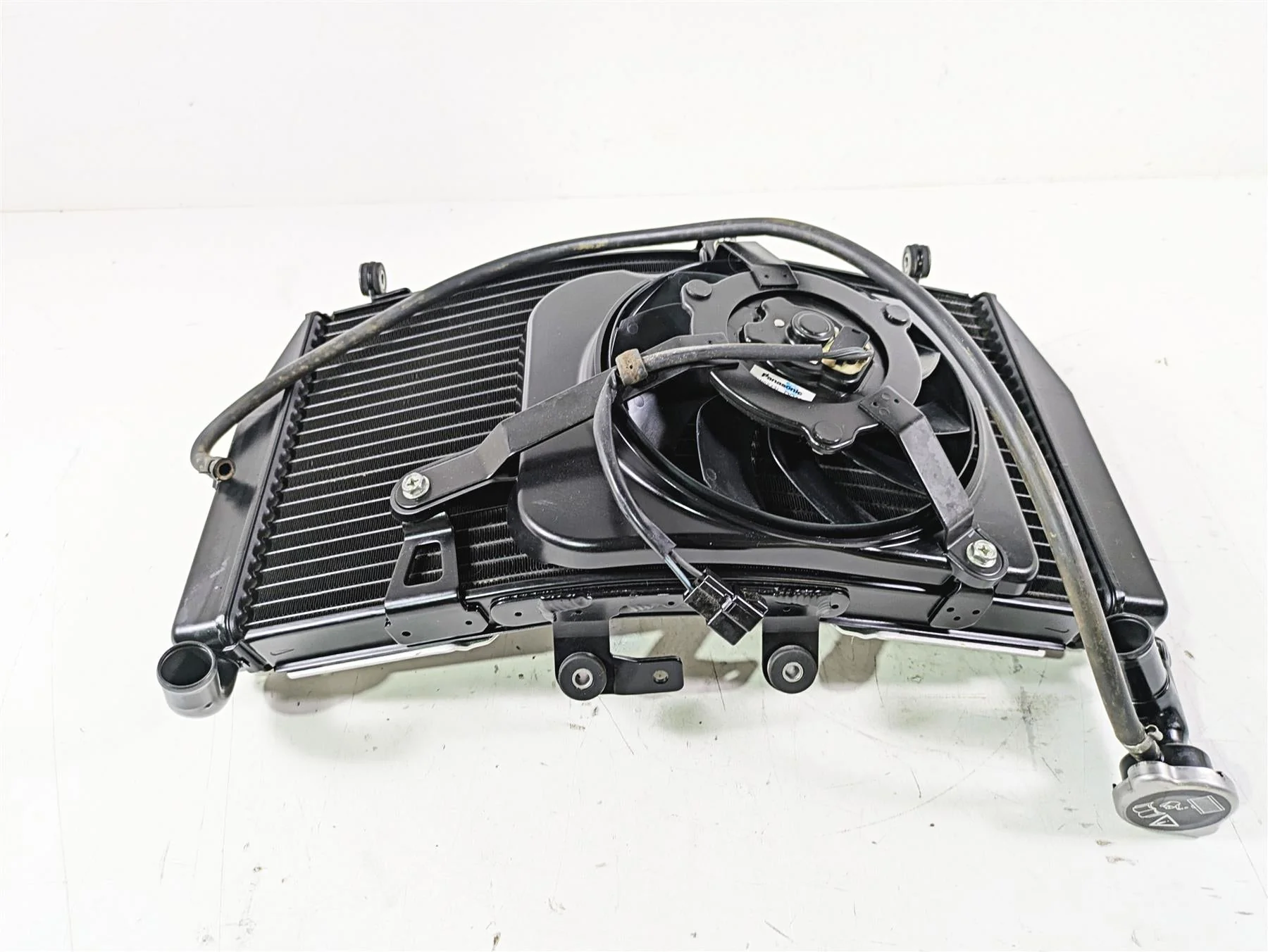 2015 Triumph Tiger Explorer XC Radiator Fan Reservoir Hoses Set T2100854 - Image 4
