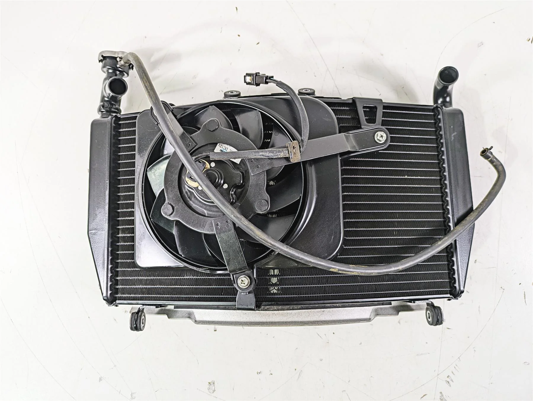 2015 Triumph Tiger Explorer XC Radiator Fan Reservoir Hoses Set T2100854 - Image 6