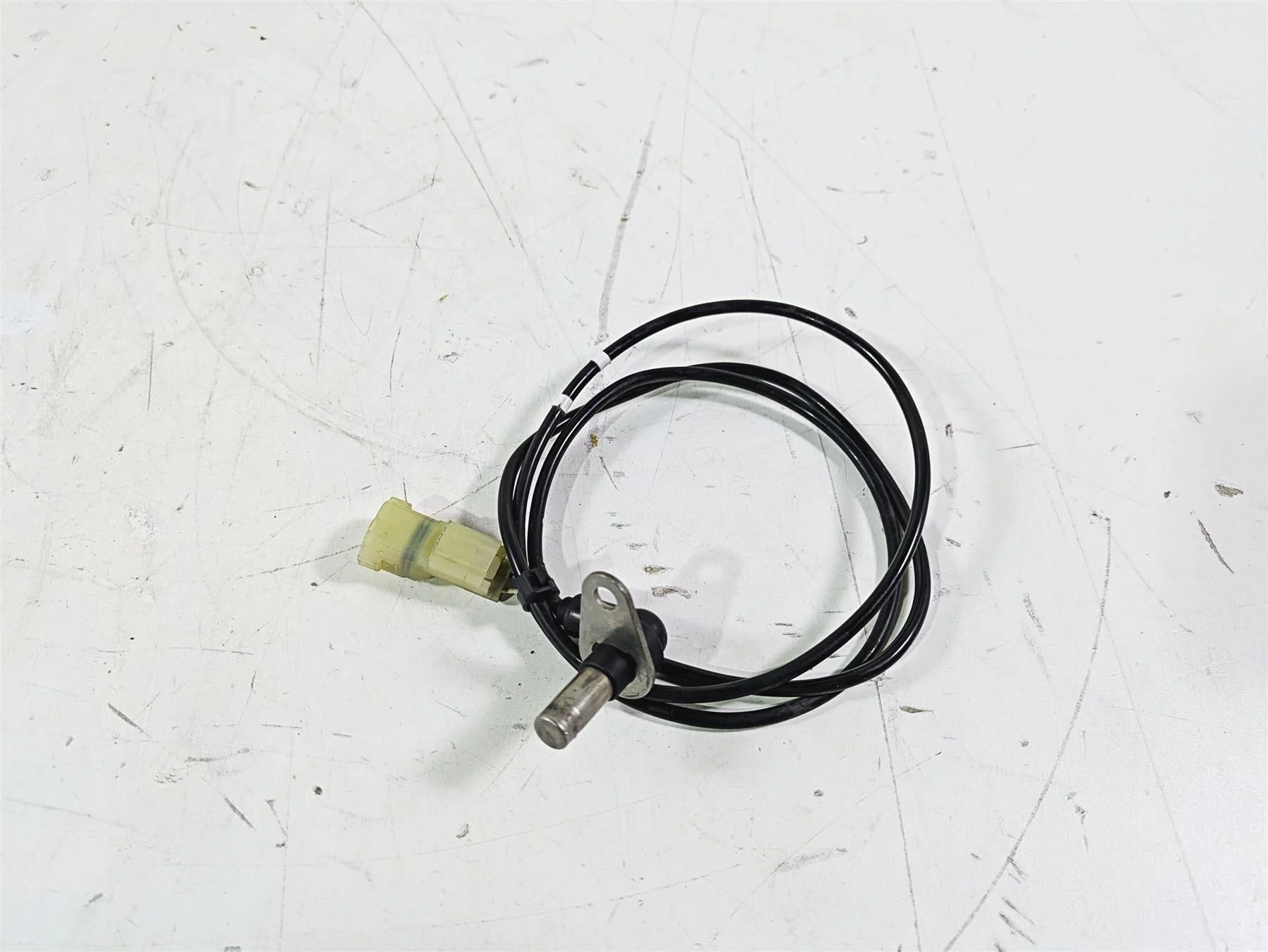 2015 Triumph Tiger Explorer XC Rear Abs Brake Wheel Speed Sensor T2024445 - Image 3
