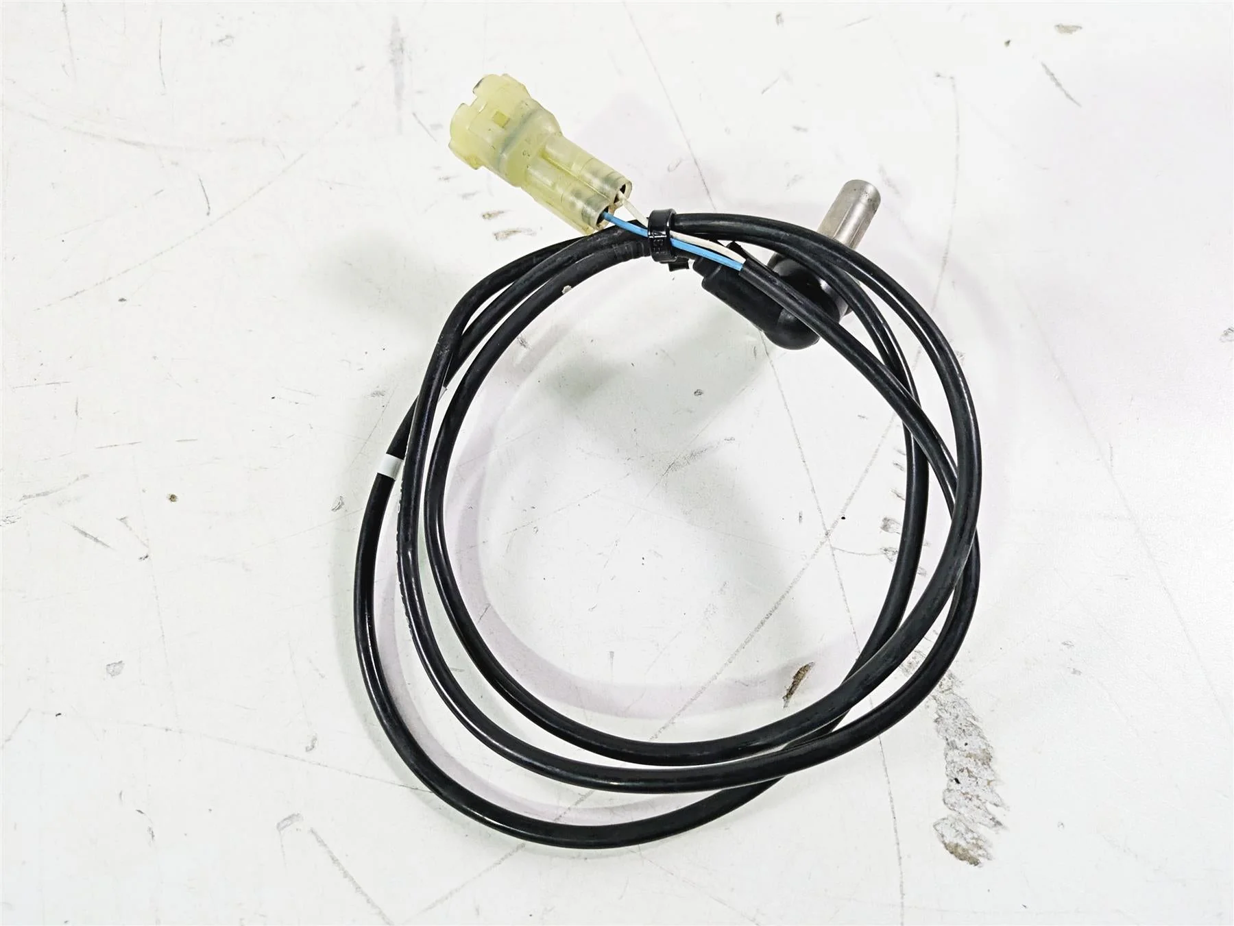 2015 Triumph Tiger Explorer XC Rear Abs Brake Wheel Speed Sensor T2024445 - Image 9