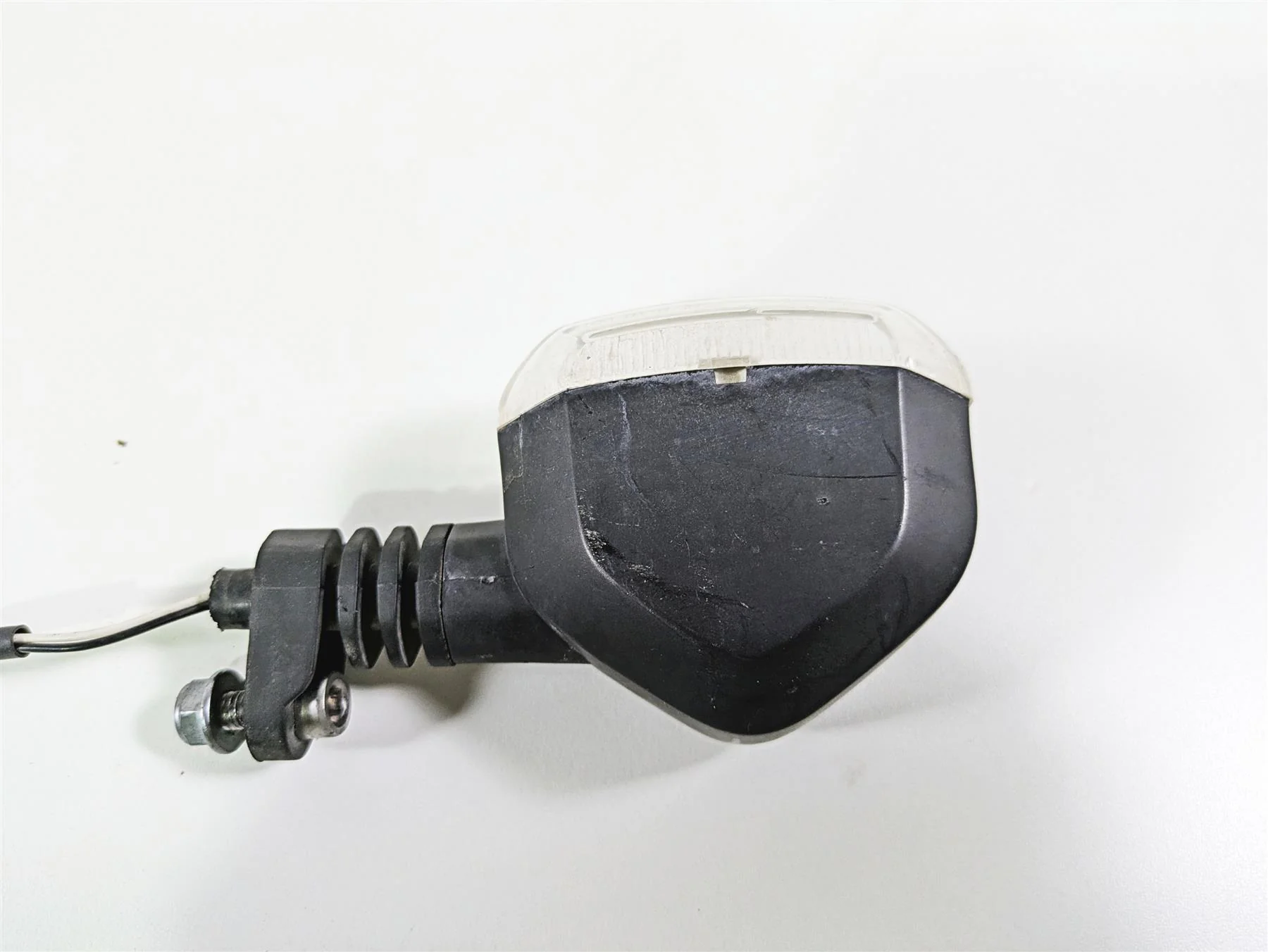 2015 Triumph Tiger Explorer XC Rear Blinker Turn Signal Set T2704220 T2704215 - Image 8