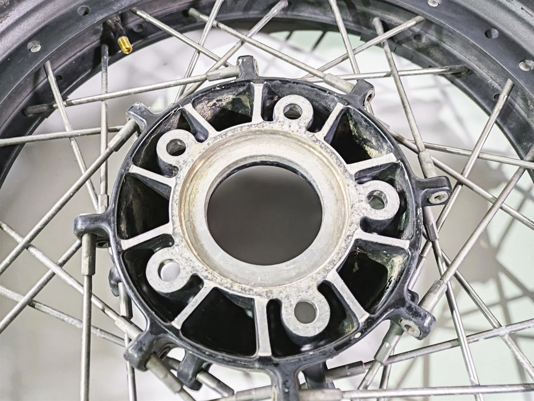 2015 Triumph Tiger Explorer XC Saxess 17x4 Rear Wheel Spoke Rim T2014600 - Image 10