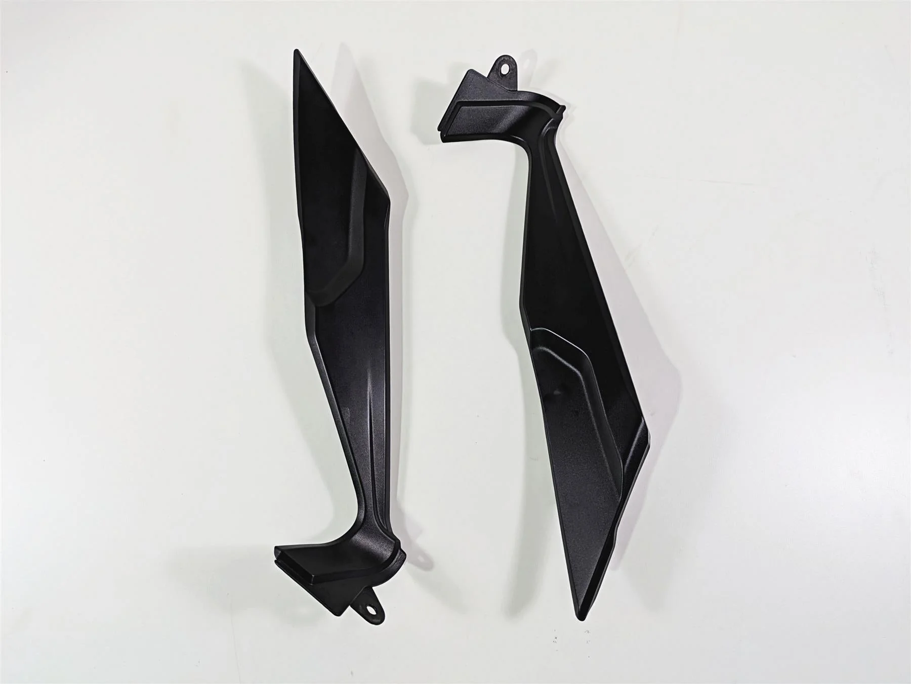 2015 Triumph Tiger Explorer XC Under Seat Infill Cover Fairings T2309022 - Image 4