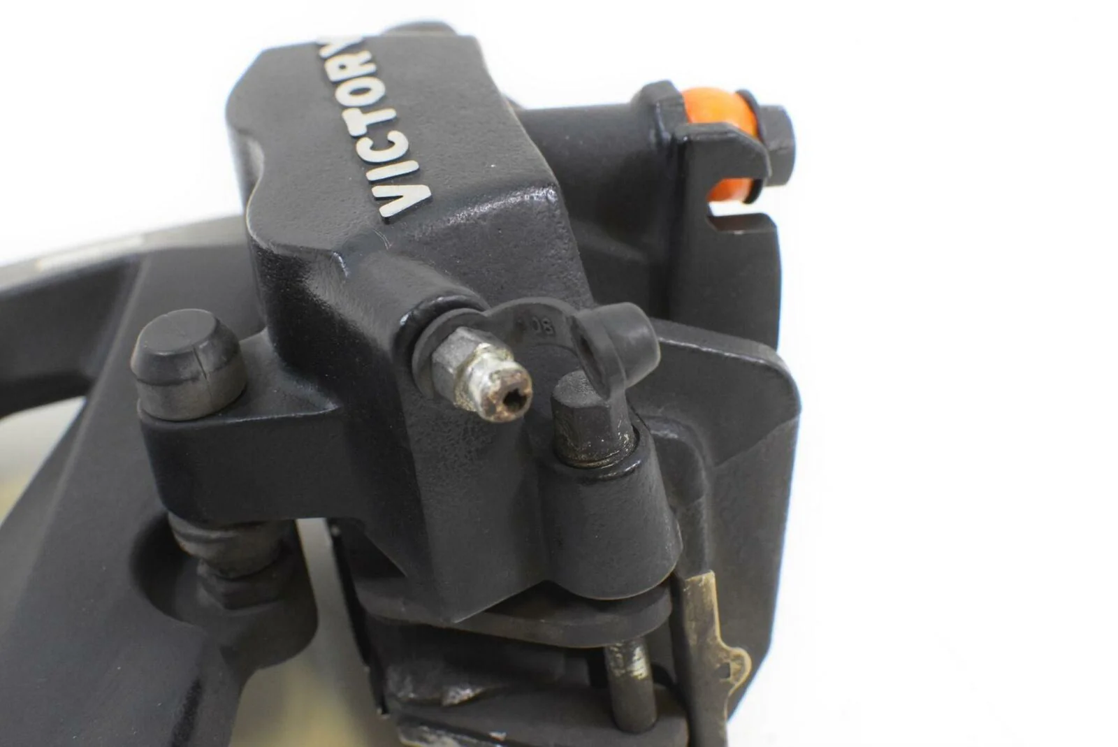 2015 Victory Gunner 106ci Rear Non-Abs Brake Caliper 1911948-266 - Image 8