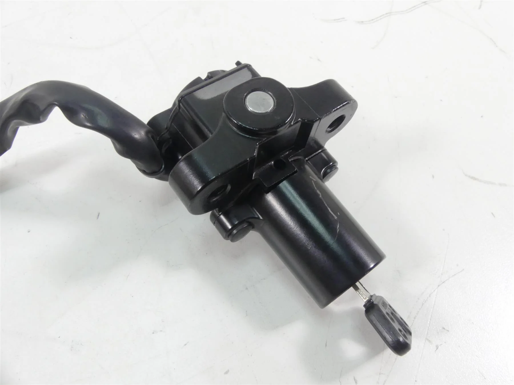 2015 Yamaha MT09 FZ09 Ignition Switch Key Seat Lock Set 1RC-82501-30-00 - Image 3