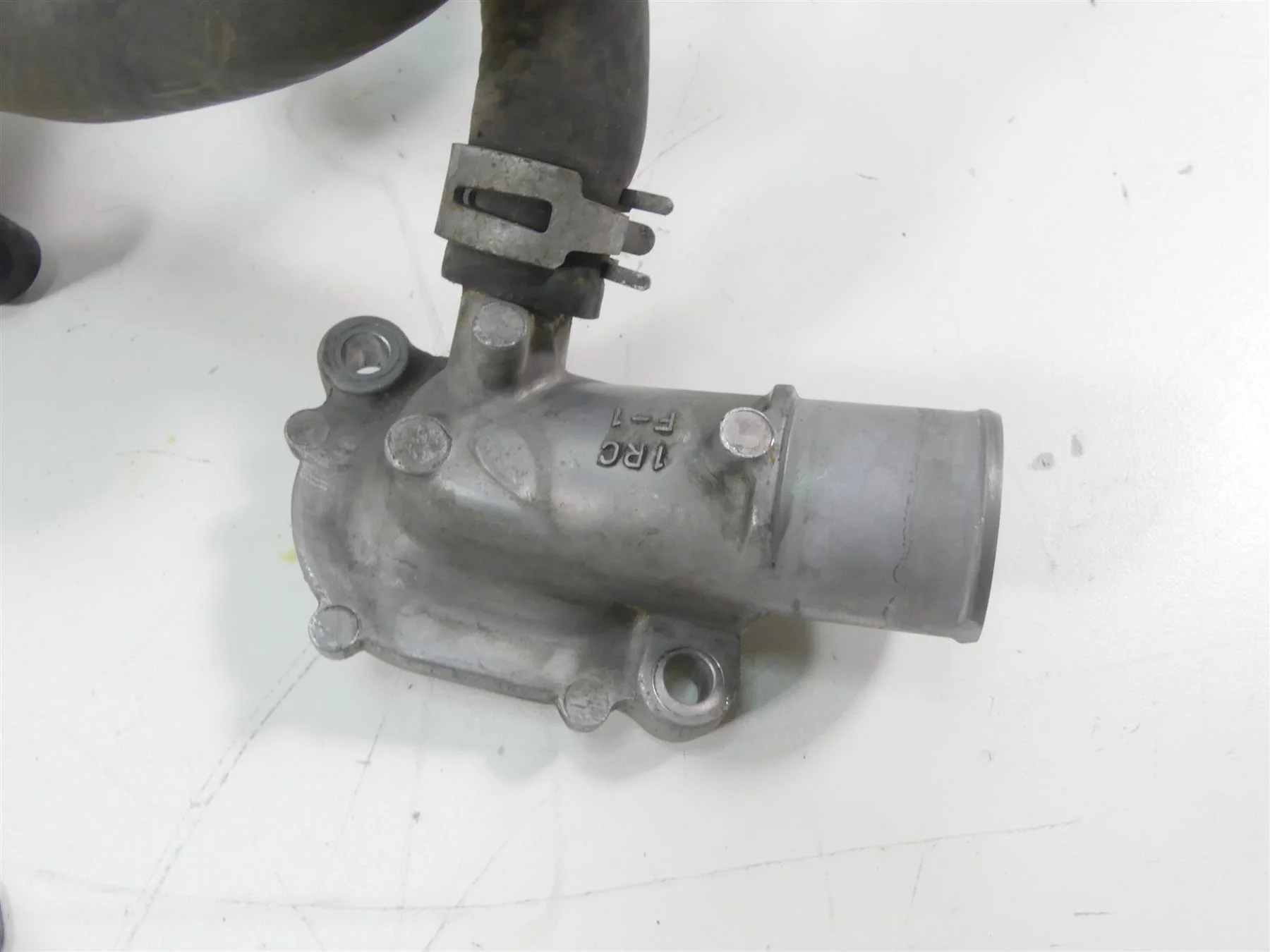 2015 Yamaha MT09 FZ09 Oil Cooler Assembly 1RC-13470-00-00 - Image 9