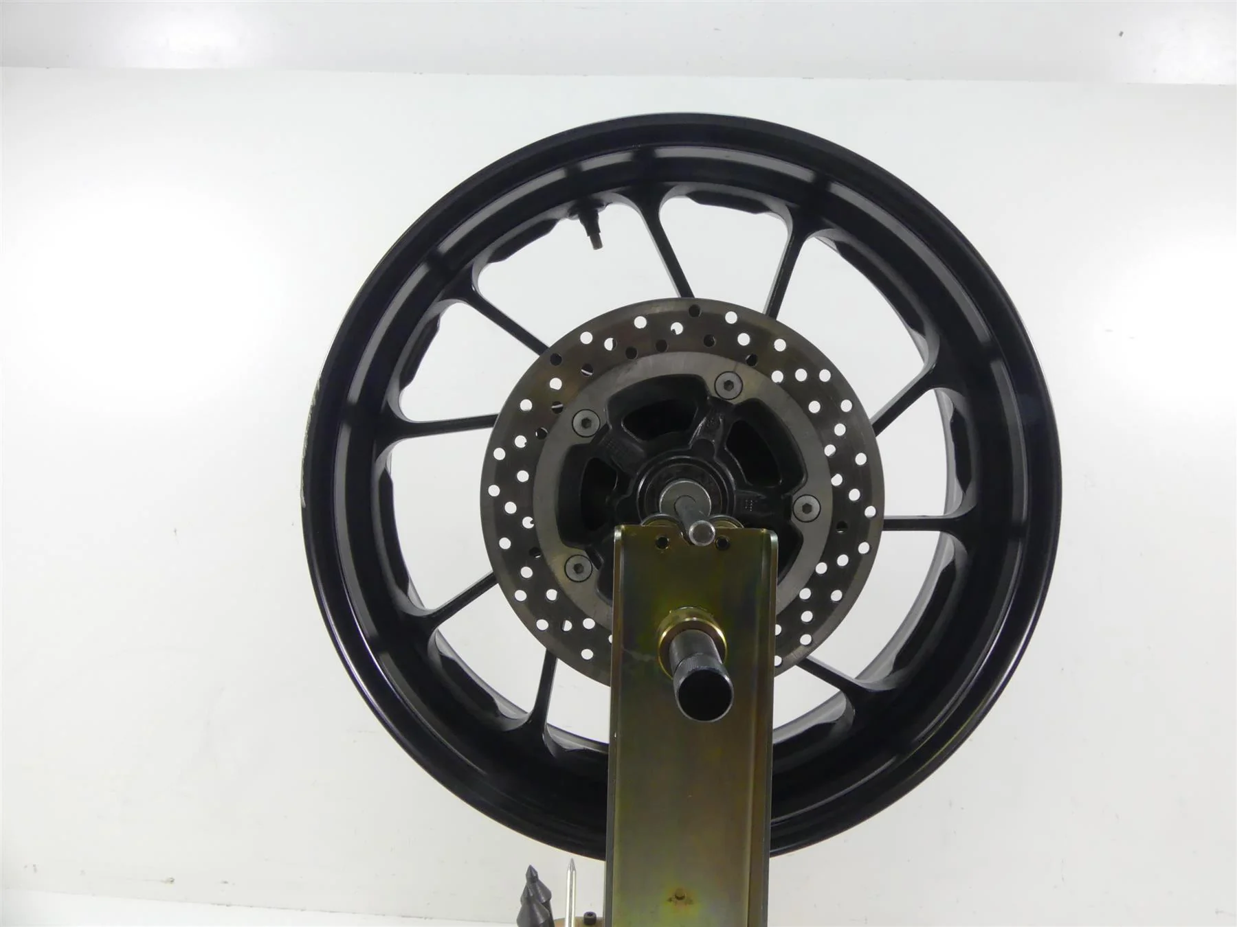 2015 Yamaha MT09 FZ09 Straight Rear Wheel Rim 17x5.5 -Read 1RC-25338-00-00