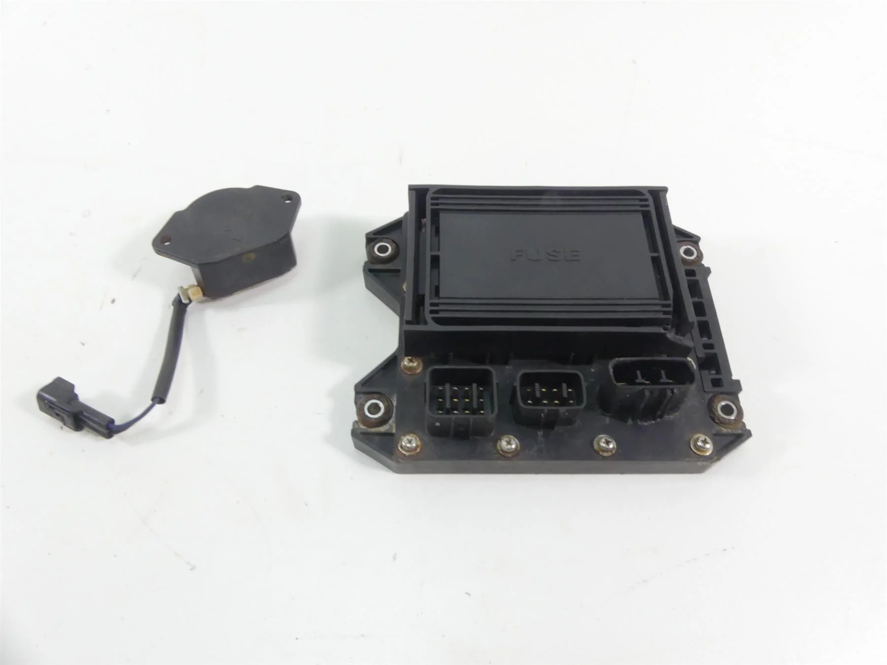 2015 Yamaha Waverunner Cruiser VX1100 Fuse Box Panel Module - Read 6EX-82170-00 - Image 2