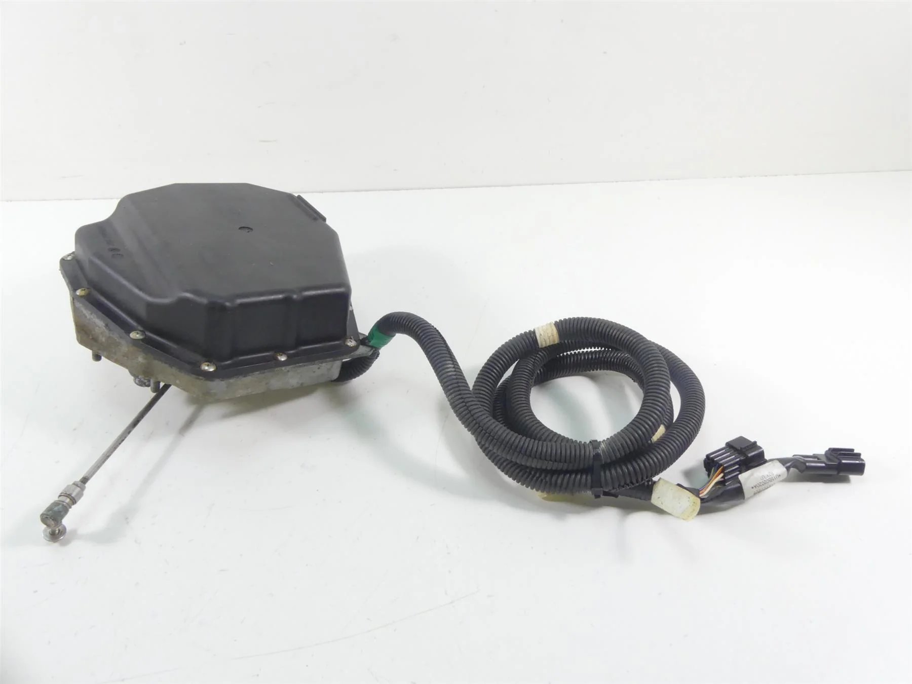 2015 Yamaha Waverunner VX1100 Cruiser Reverse Trim Motor & Box F2X-6140B-00-00