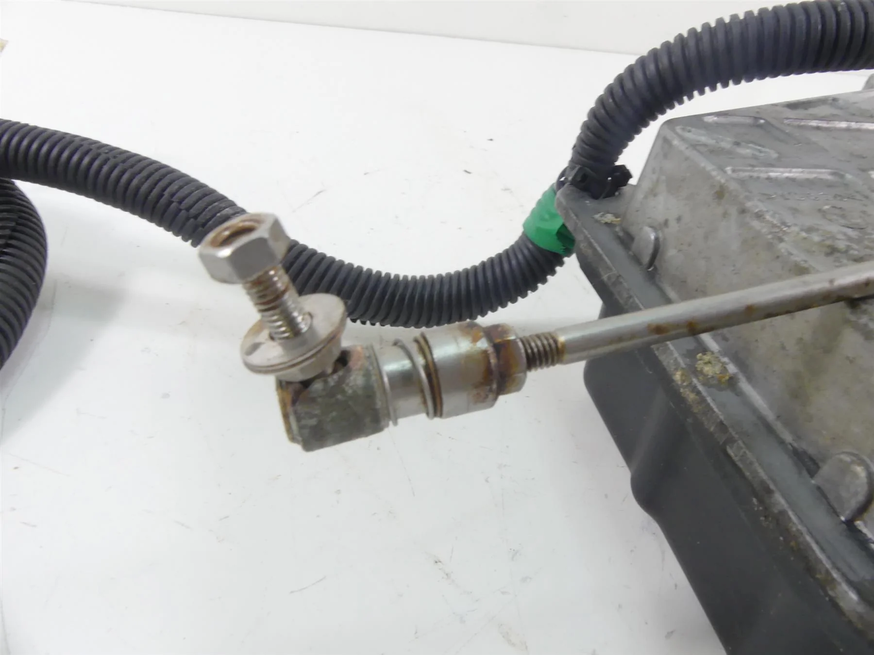 2015 Yamaha Waverunner VX1100 Cruiser Reverse Trim Motor & Box F2X-6140B-00-00 - Image 8