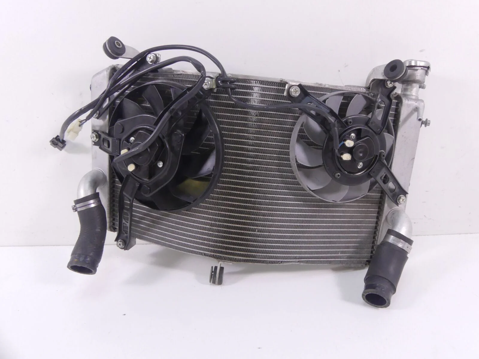 2015 Yamaha YZF-R1M Radiator Cooler Fan & Hoses Set - Read 2CR-12461-00-00