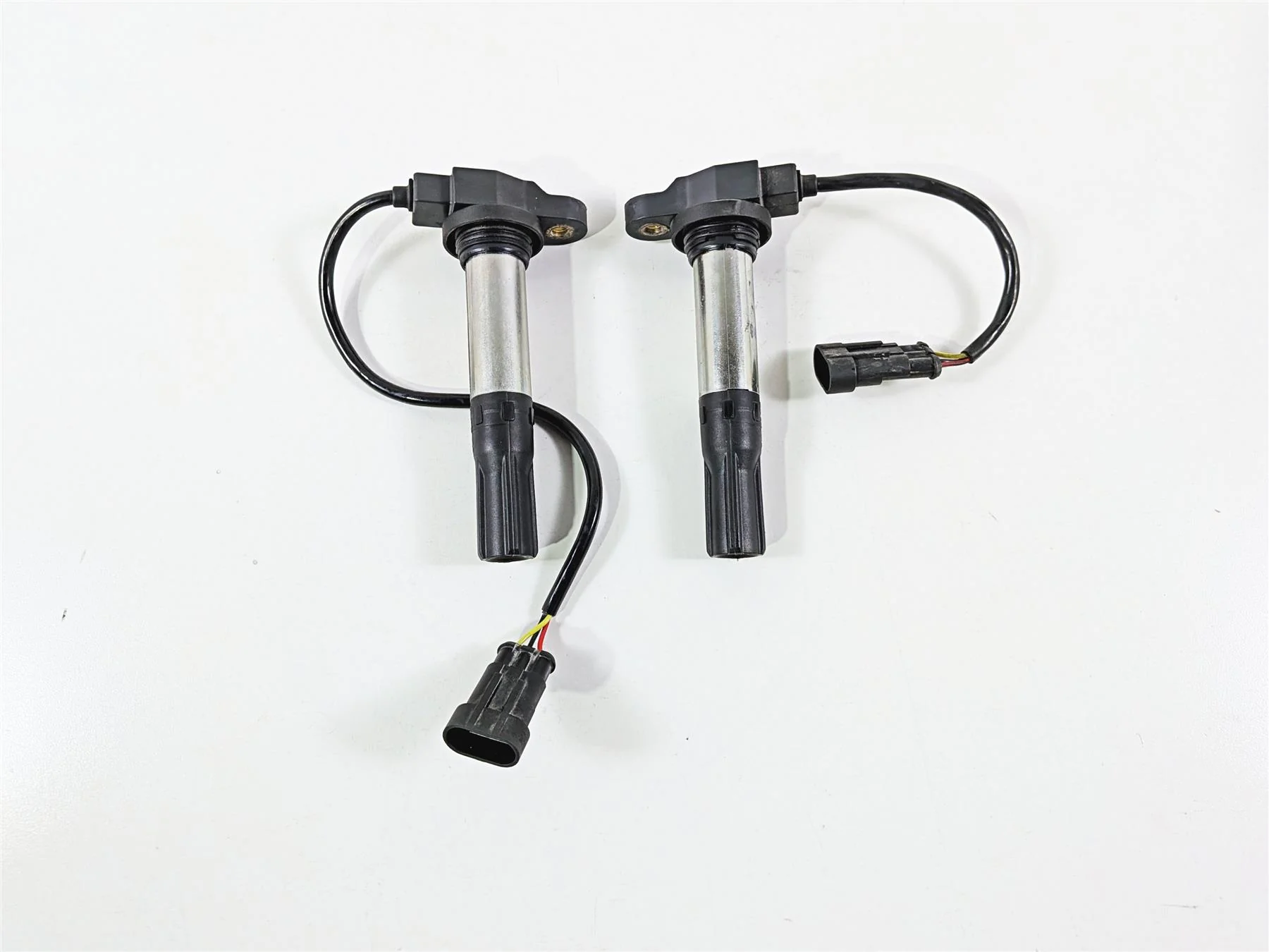 2016 Aprilia RSV 1100 Tuono V4 Factory 2 Eldor Ignition Coils 857084 857501 - Image 2