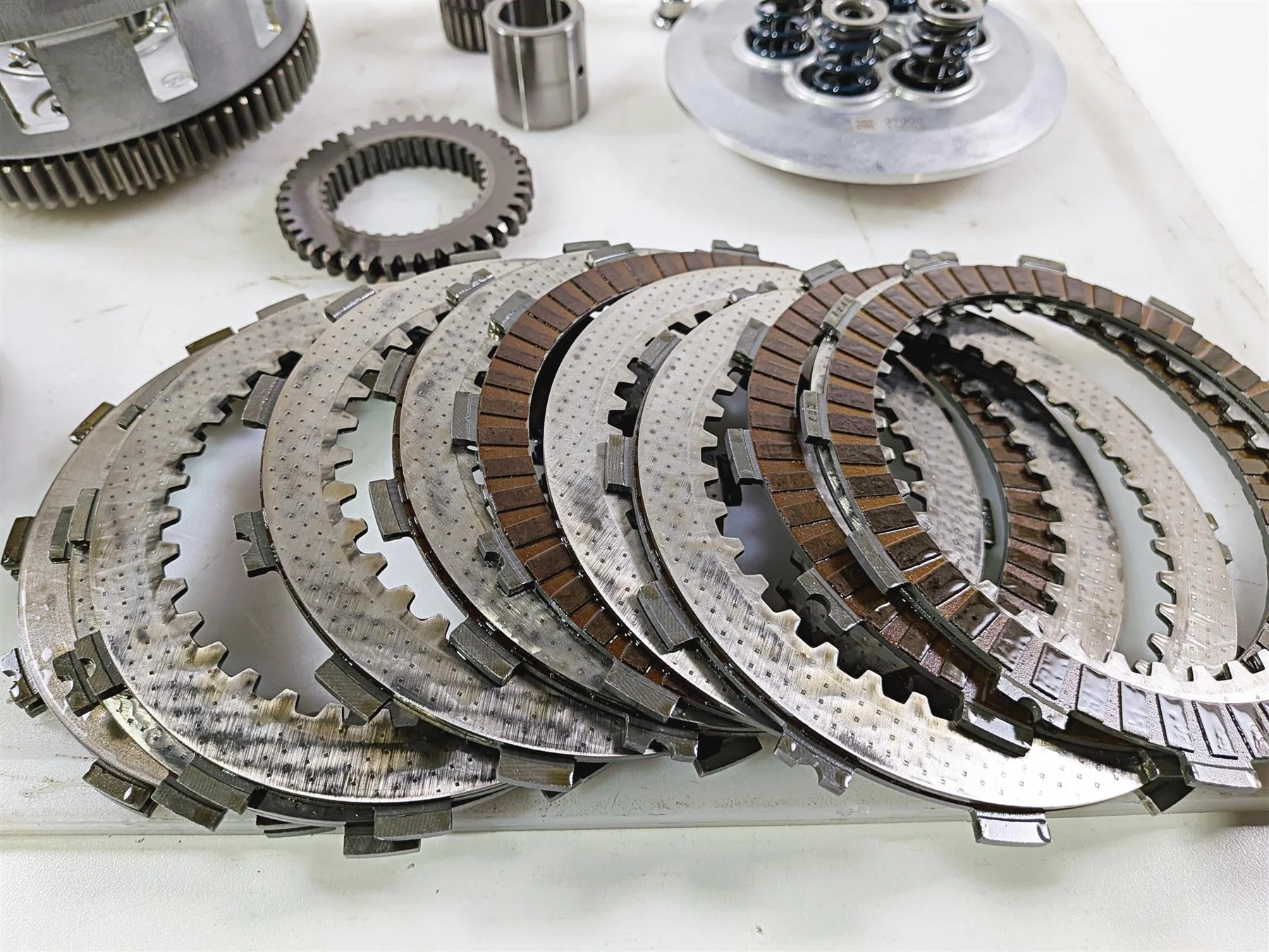 2016 Aprilia RSV 1100 Tuono V4 Factory Clutch Basket & Friction Disc Set 893773 - Image 3