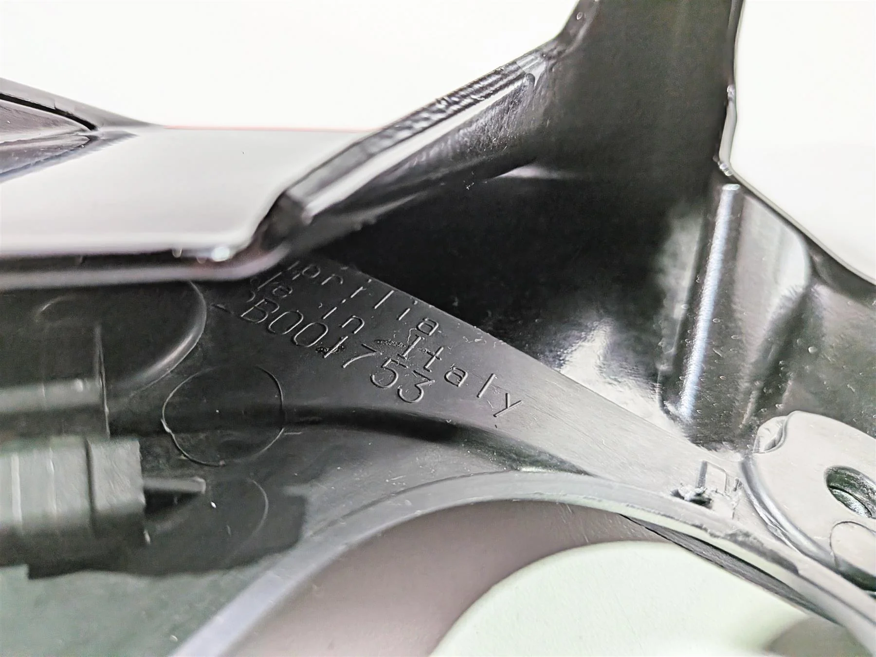 2016 Aprilia RSV 1100 Tuono V4 Factory Front Headlight Cover Fairing 2B001752 - Image 9