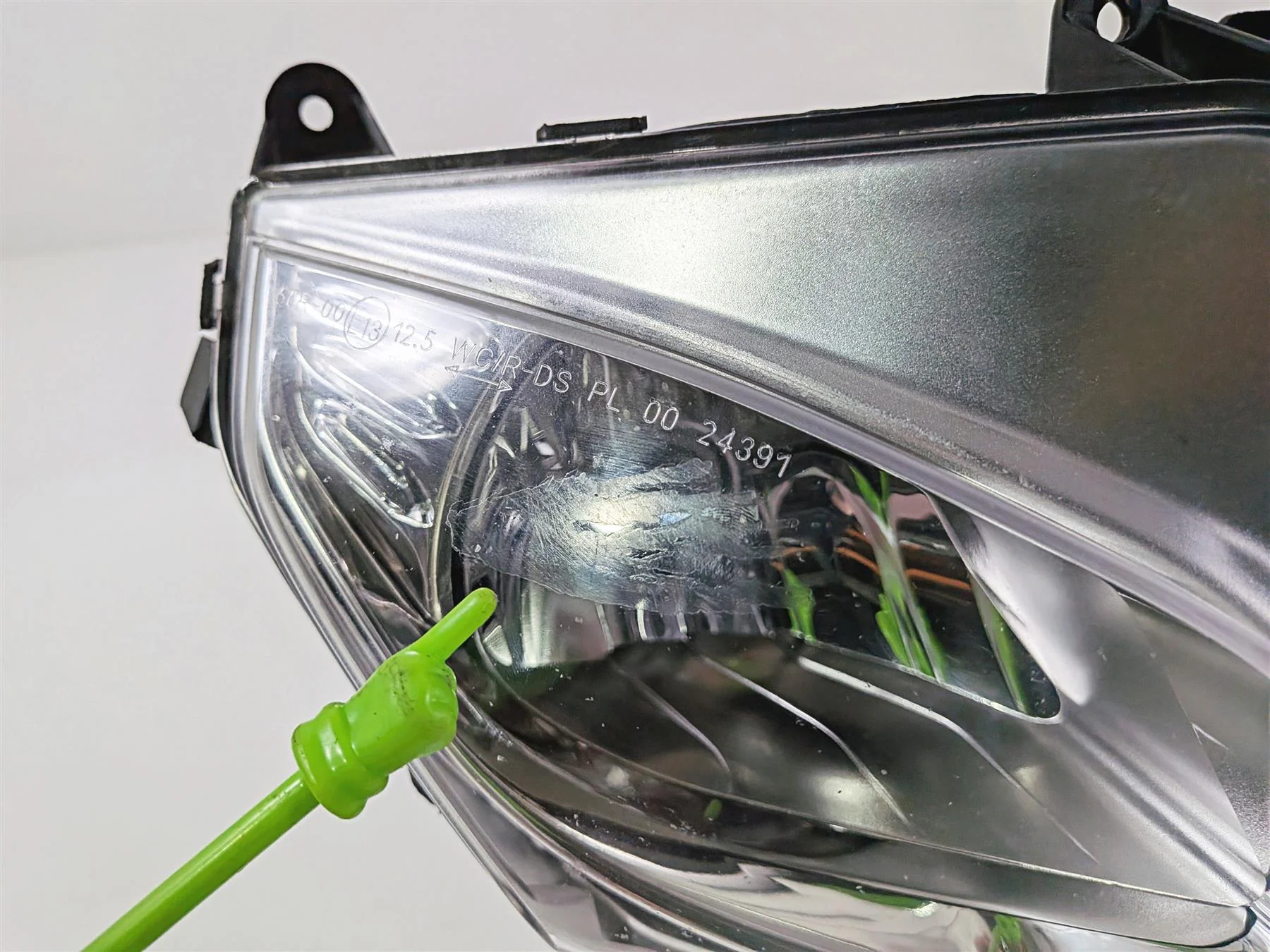 2016 Aprilia RSV 1100 Tuono V4 Factory Headlight Head Light Lamp 2D000116 - Image 13