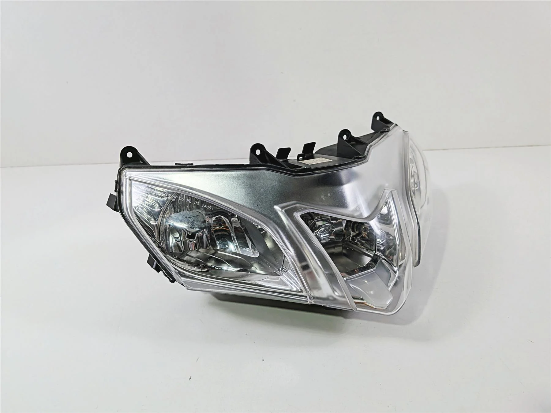 2016 Aprilia RSV 1100 Tuono V4 Factory Headlight Head Light Lamp 2D000116 - Image 14