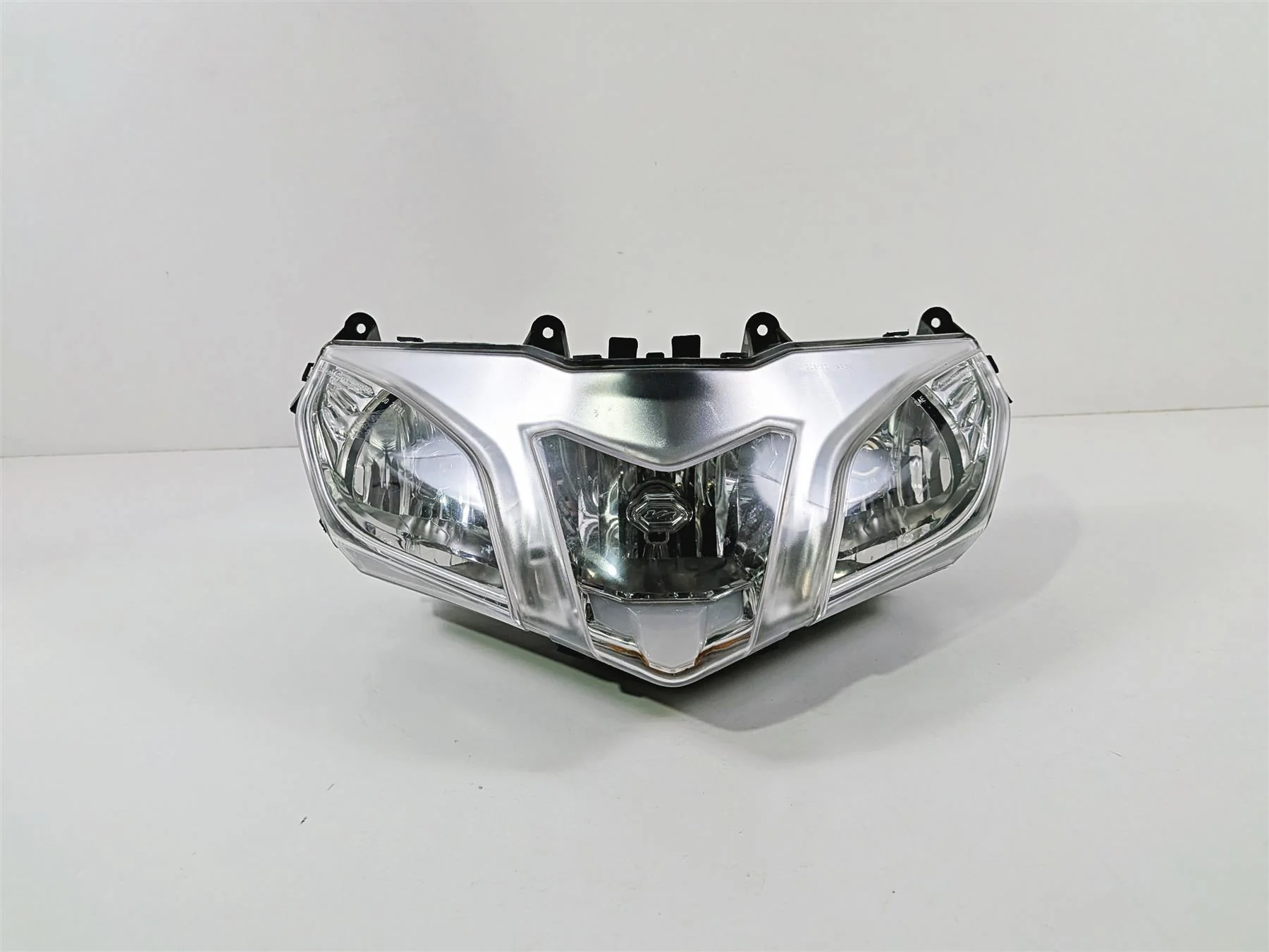 2016 Aprilia RSV 1100 Tuono V4 Factory Headlight Head Light Lamp 2D000116 - Image 2