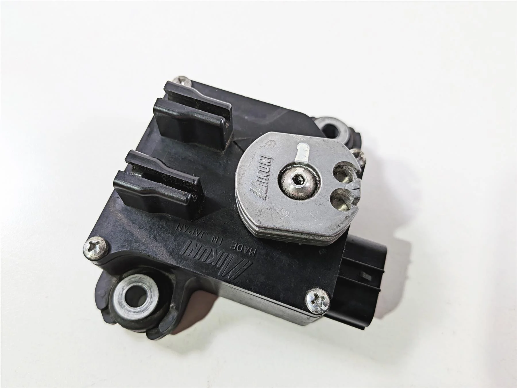 2016 Aprilia RSV 1100 Tuono V4 Factory Mikuni Exhaust Servo Motor 2D000064 - Image 9