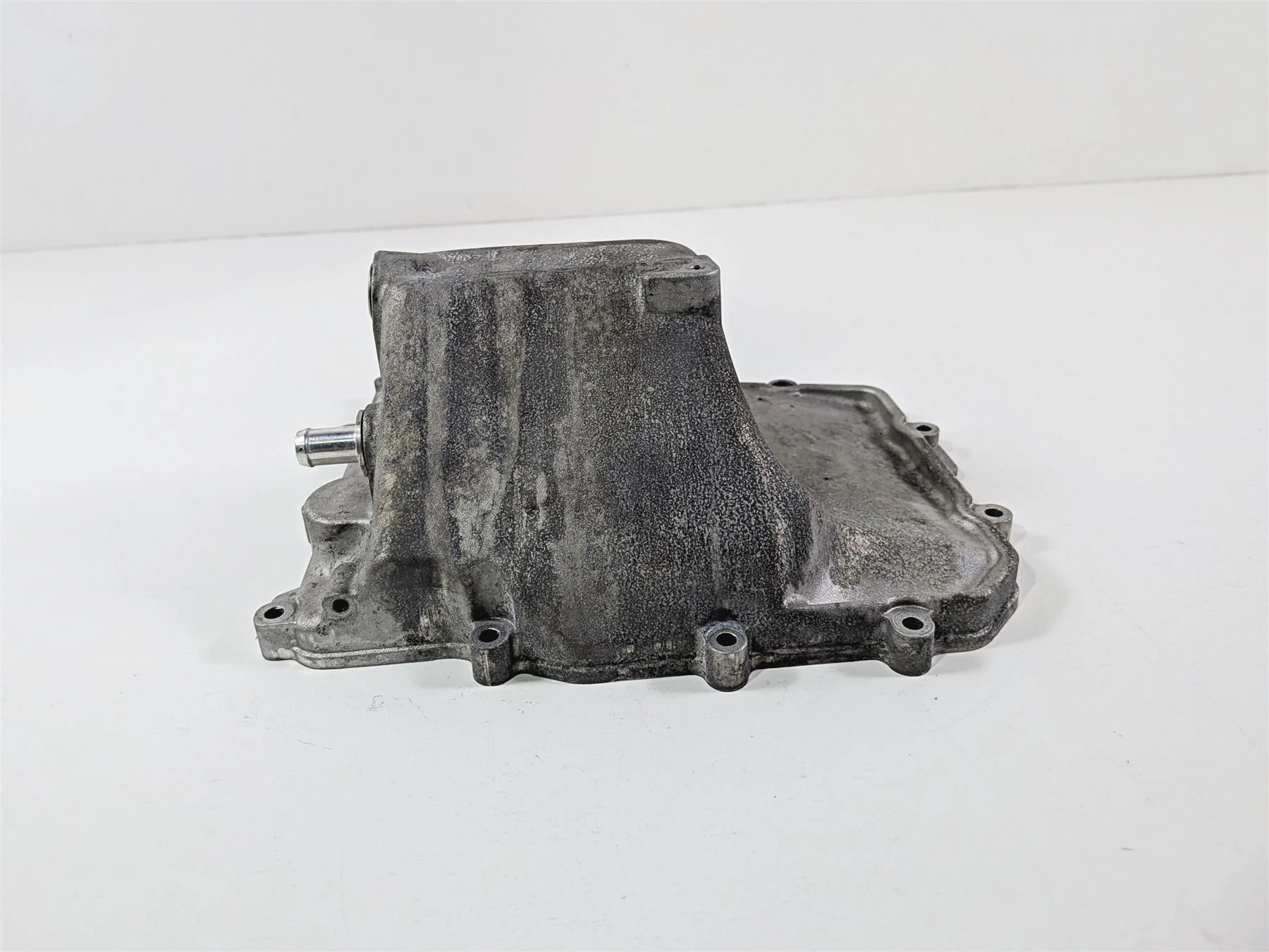 2016 Aprilia RSV 1100 Tuono V4 Factory Oil Pan Lower Engine Cover 8997555 - Image 5