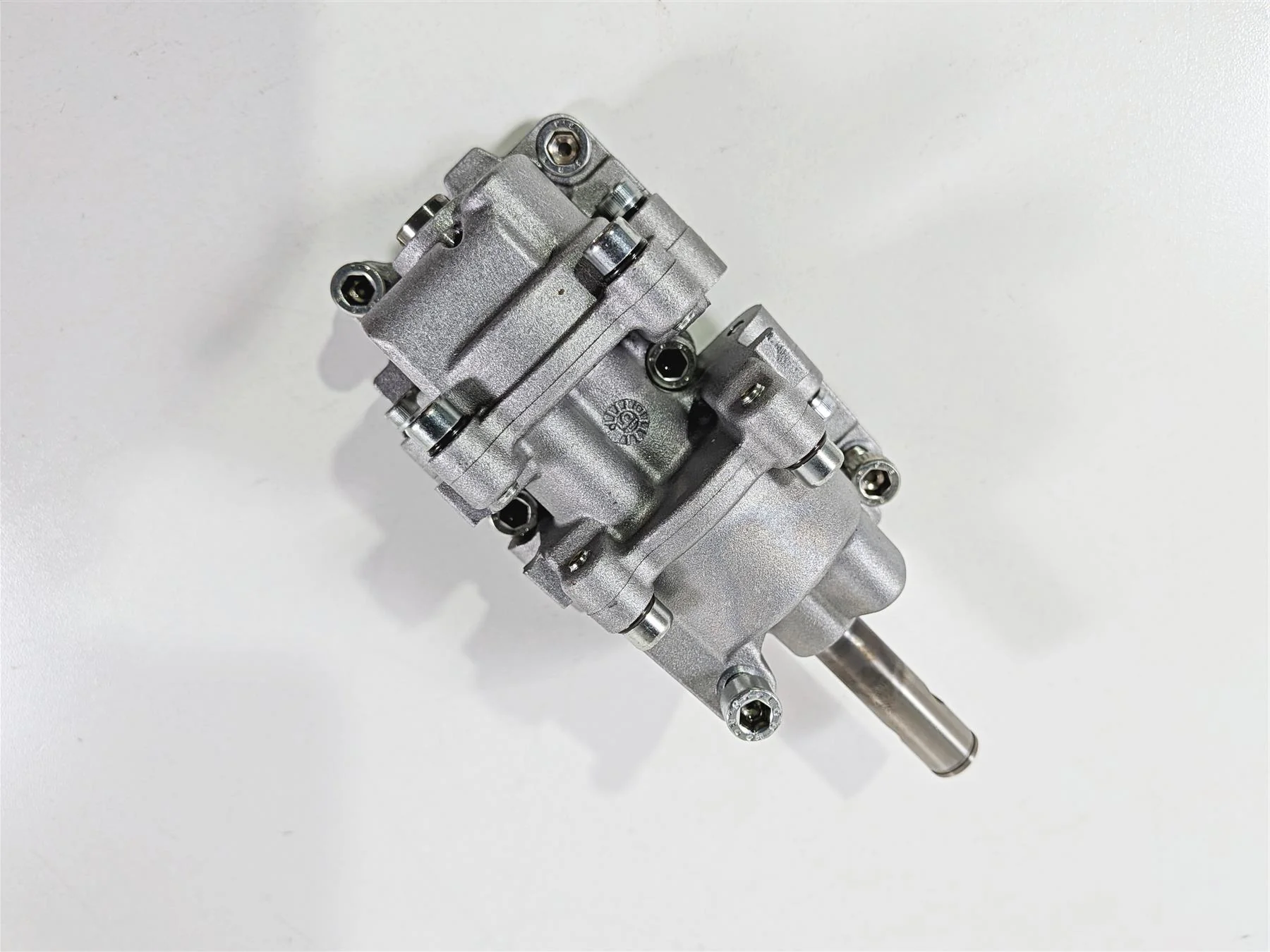 2016 Aprilia RSV 1100 Tuono V4 Factory Oil Pump 2A000539 - Image 11