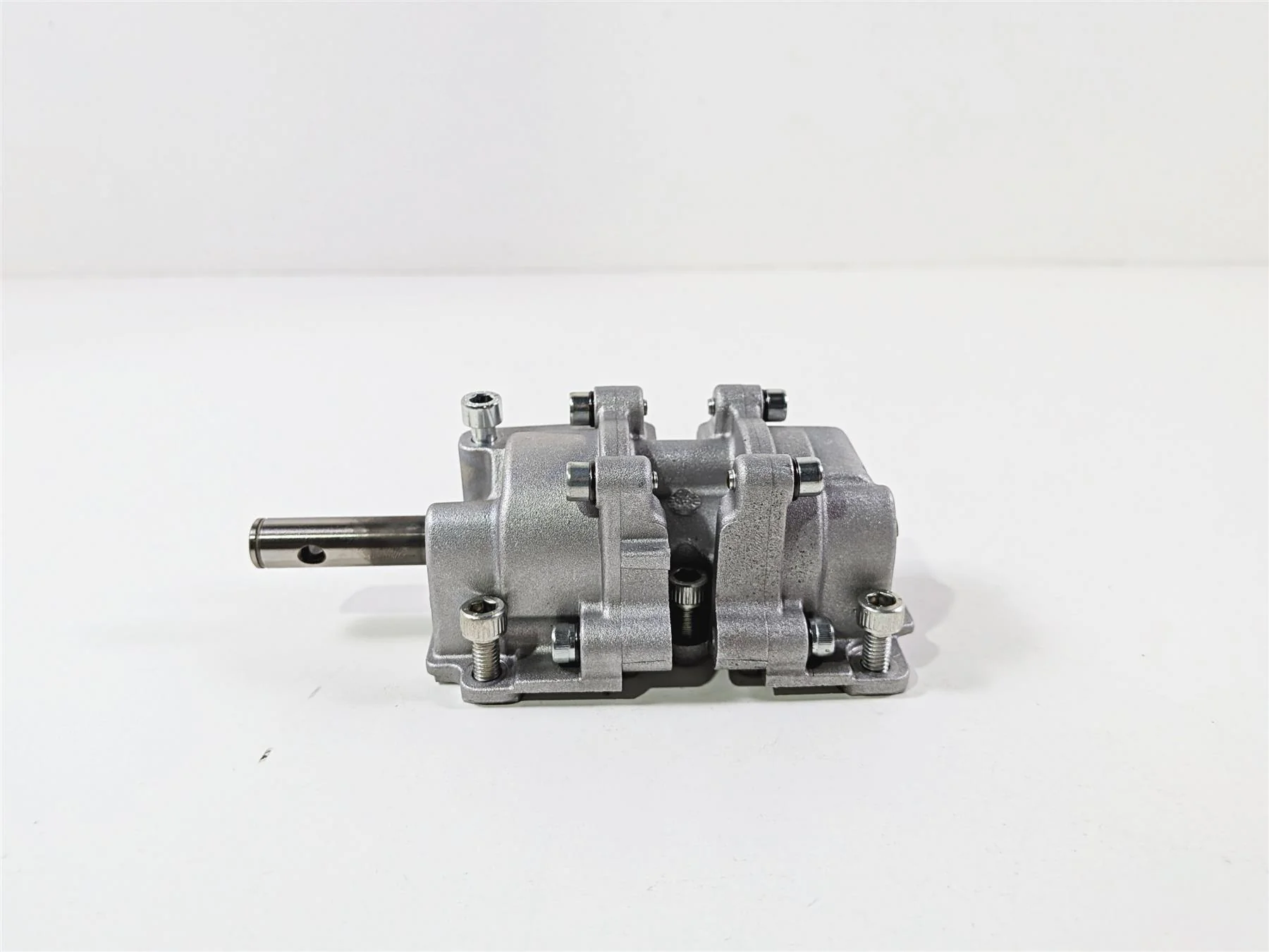2016 Aprilia RSV 1100 Tuono V4 Factory Oil Pump 2A000539 - Image 5