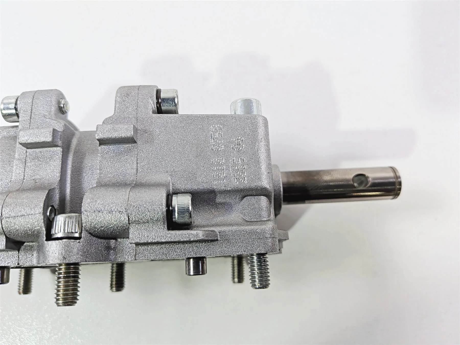 2016 Aprilia RSV 1100 Tuono V4 Factory Oil Pump 2A000539 - Image 7