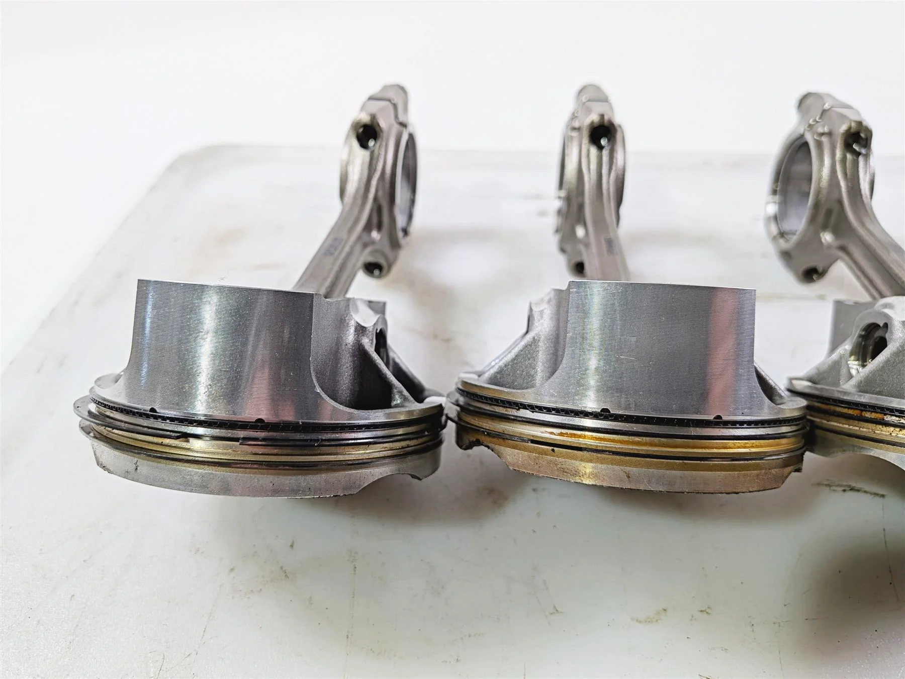 2016 Aprilia RSV 1100 Tuono V4 Factory Piston & Connecting Rod Set B045842 - Image 7
