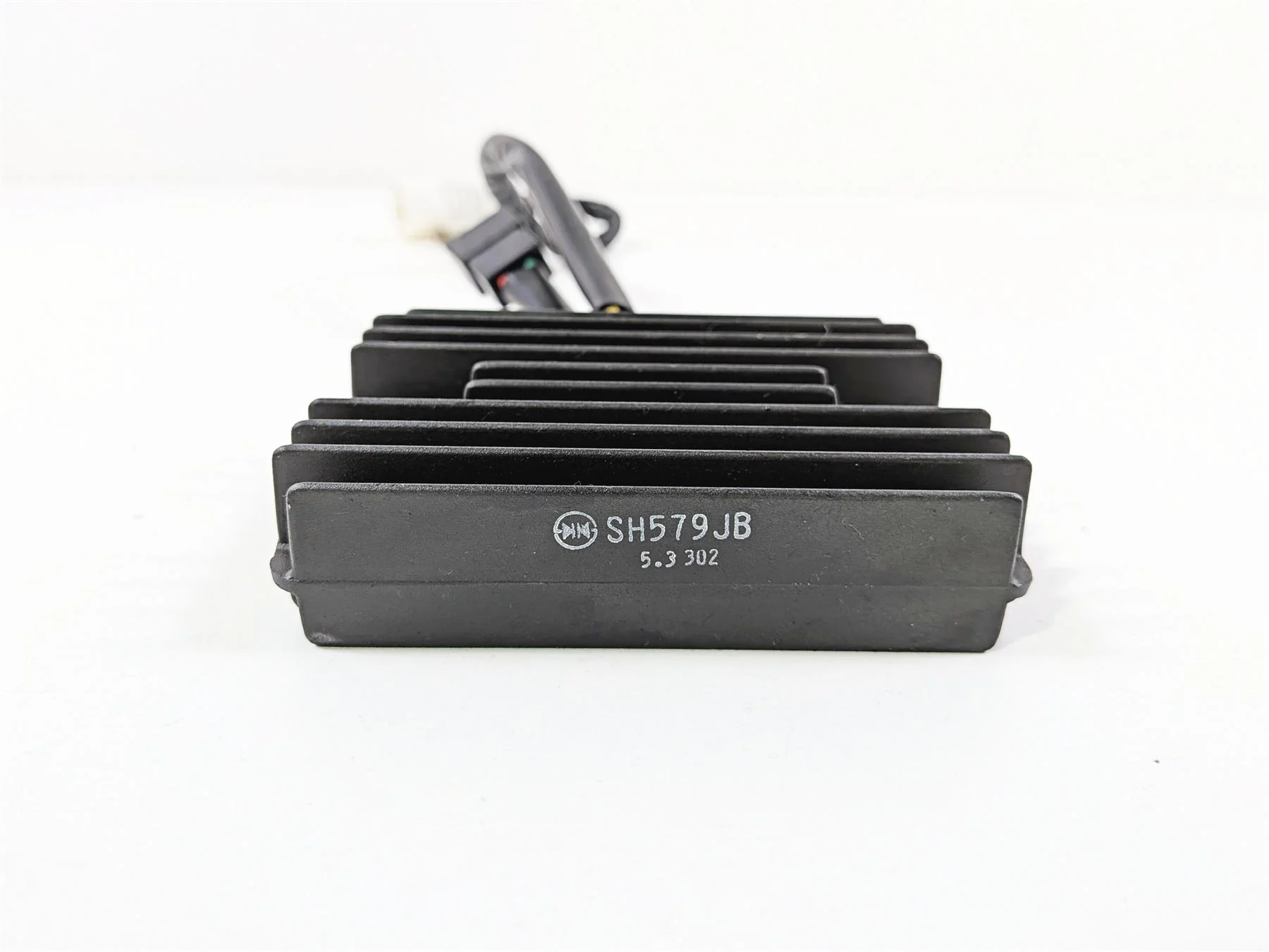 2016 Aprilia RSV 1100 Tuono V4 Factory Rectifier Voltage Regulator B043488 SH579JB - Image 6