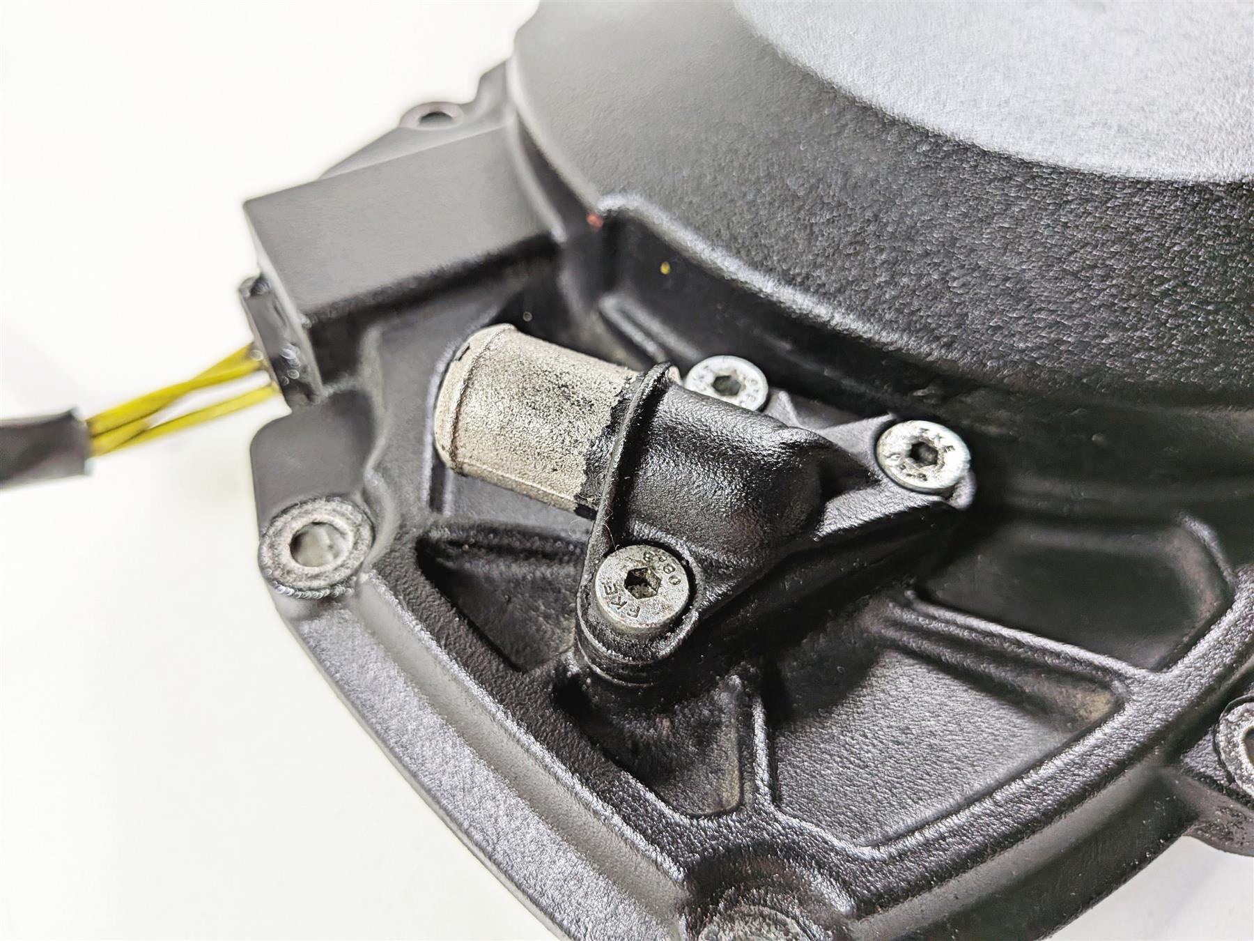 2016 Aprilia RSV 1100 Tuono V4 Factory Stator & Engine Side Cover 89841400XNB - Image 8