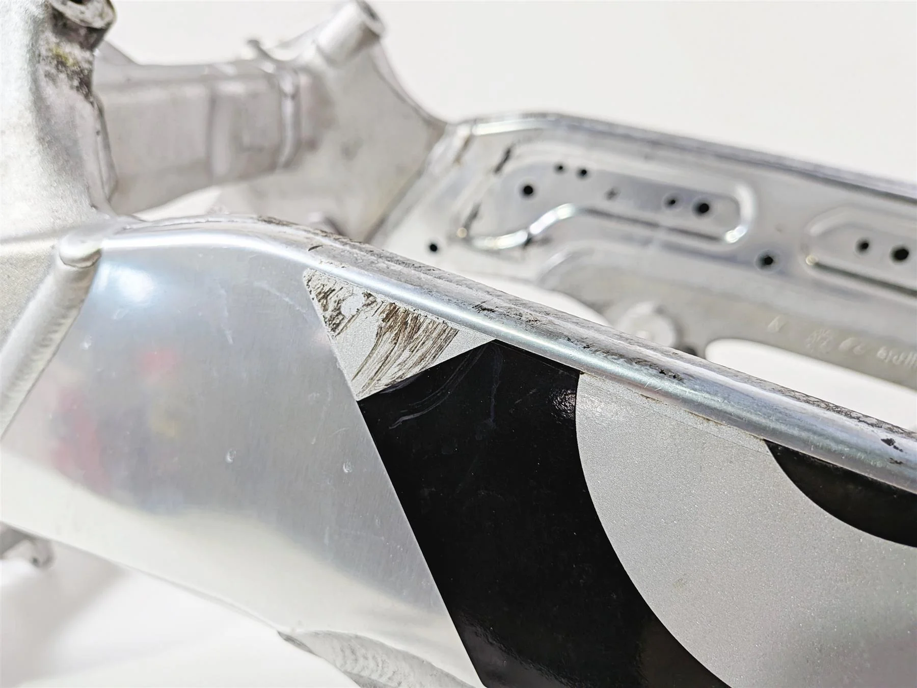 2016 Aprilia RSV 1100 Tuono V4 Factory Straight Main Frame Chassis Texas Salvage Title 858766 - Image 11