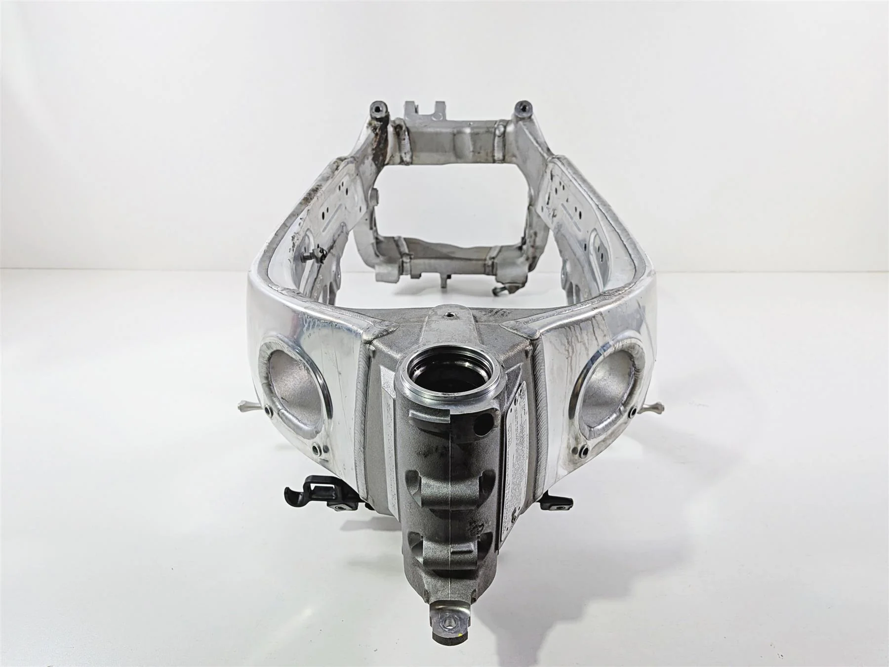 2016 Aprilia RSV 1100 Tuono V4 Factory Straight Main Frame Chassis Texas Salvage Title 858766 - Image 4