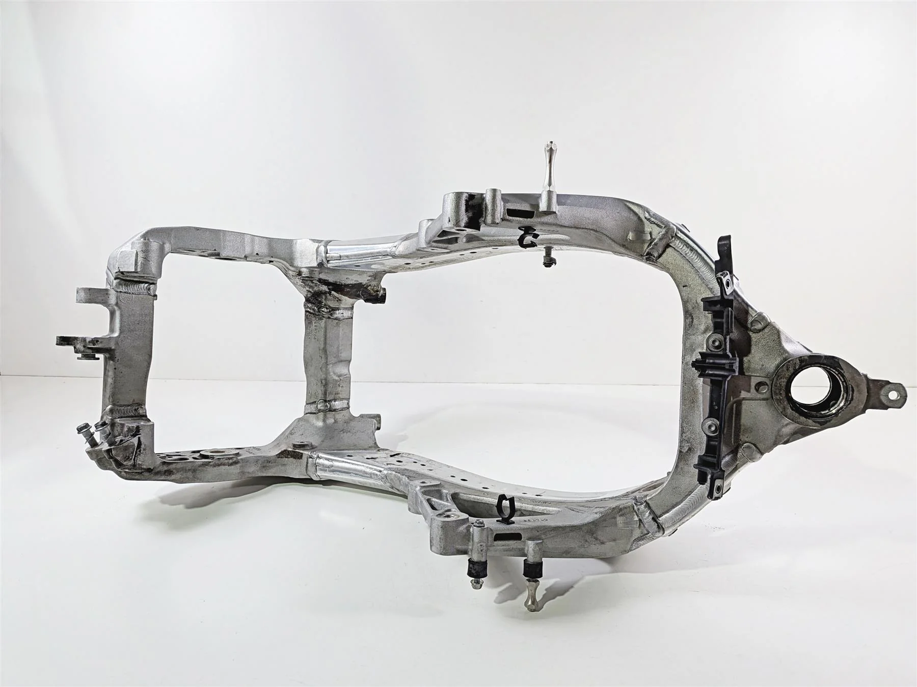 2016 Aprilia RSV 1100 Tuono V4 Factory Straight Main Frame Chassis Texas Salvage Title 858766 - Image 5